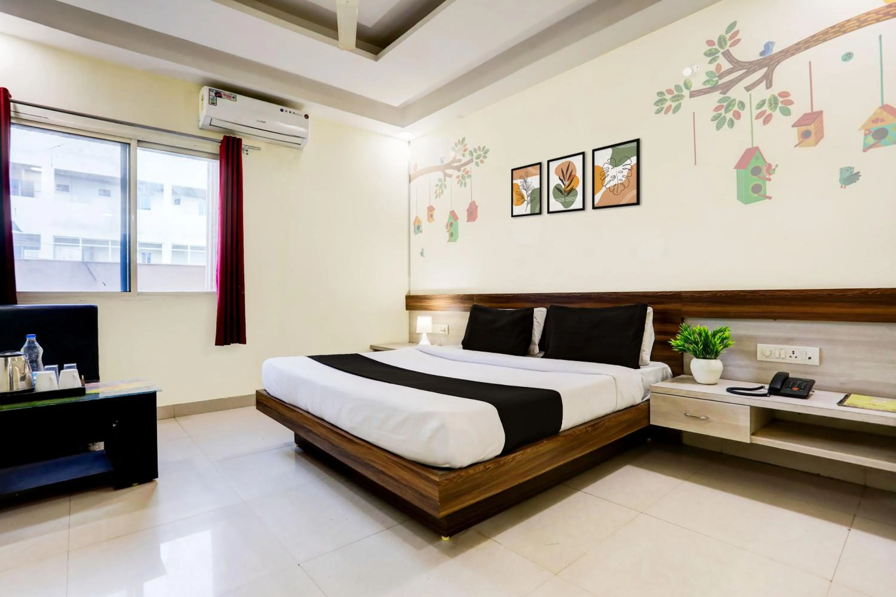 Bedroom, Bed in Townhouse Hoshangabad Road Near Aashima Mall
