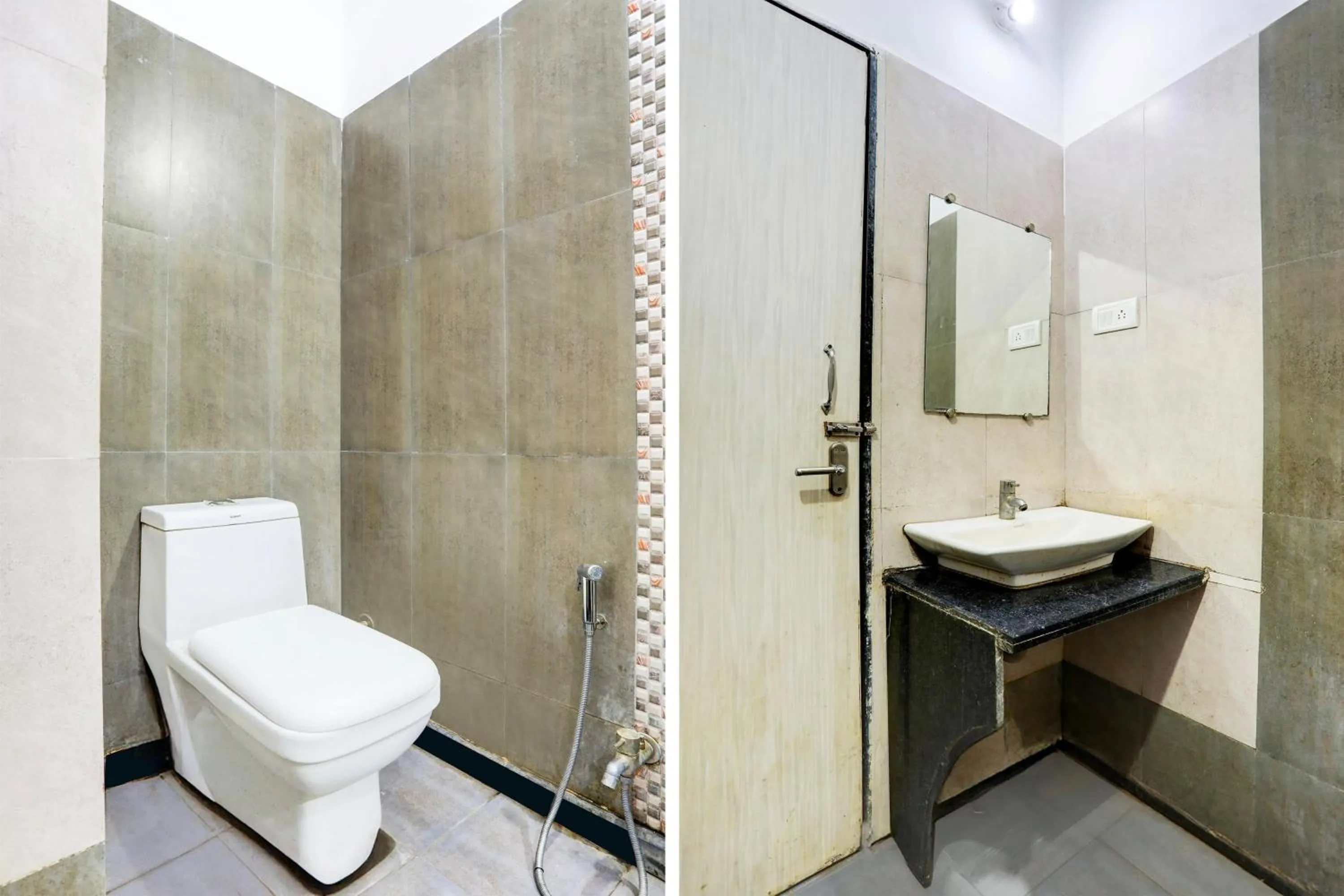 Bathroom in Townhouse Hoshangabad Road Near Aashima Mall