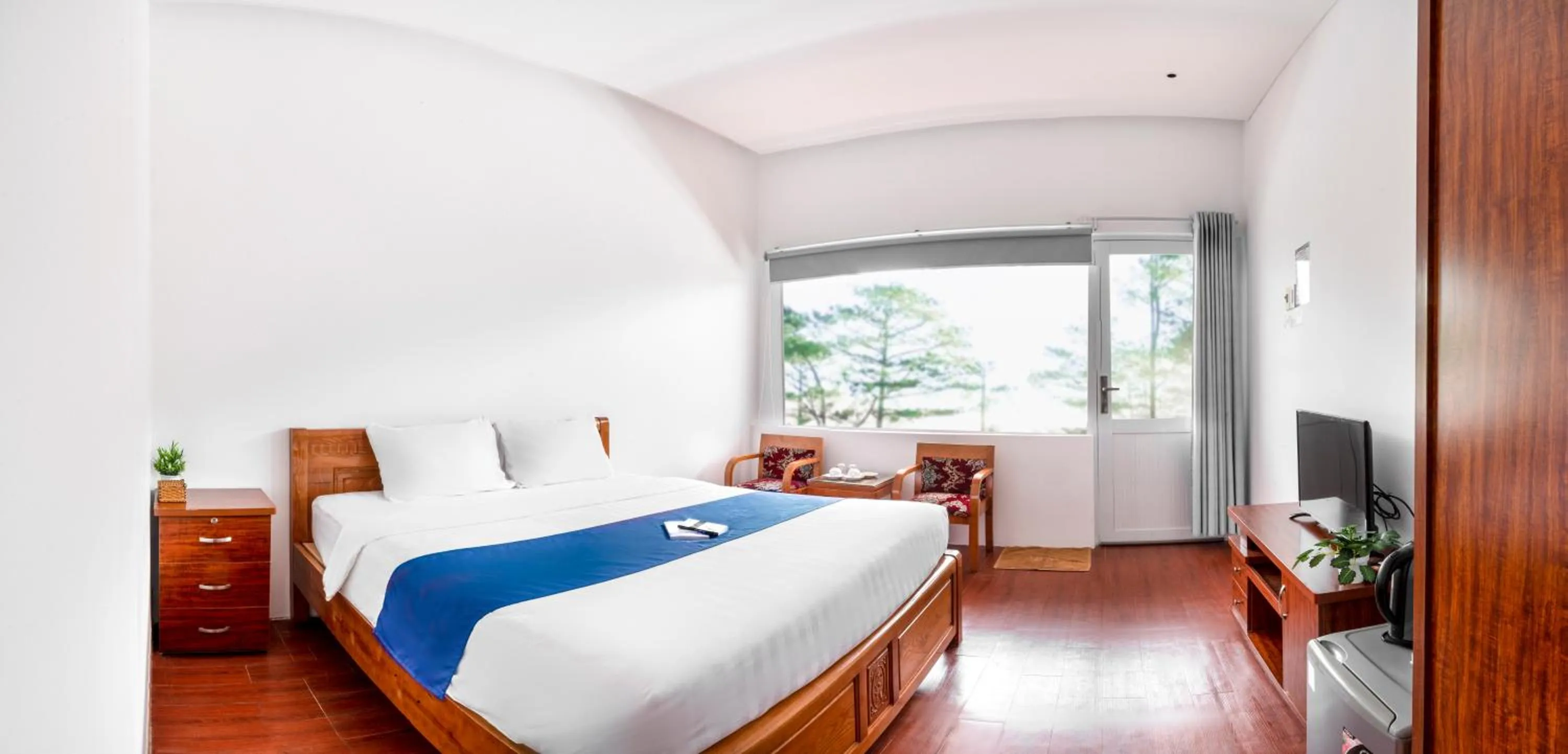 Bedroom, Bed in Le Huynh Mui Ne Hotel