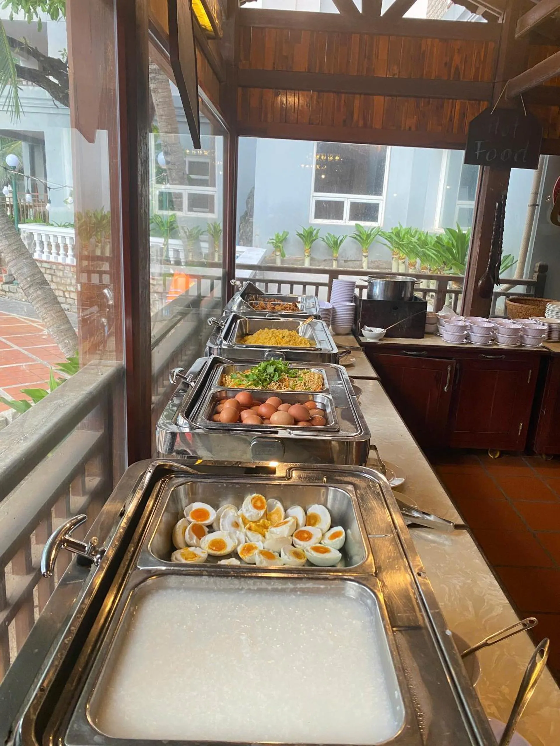 Meals in Le Huynh Mui Ne Hotel