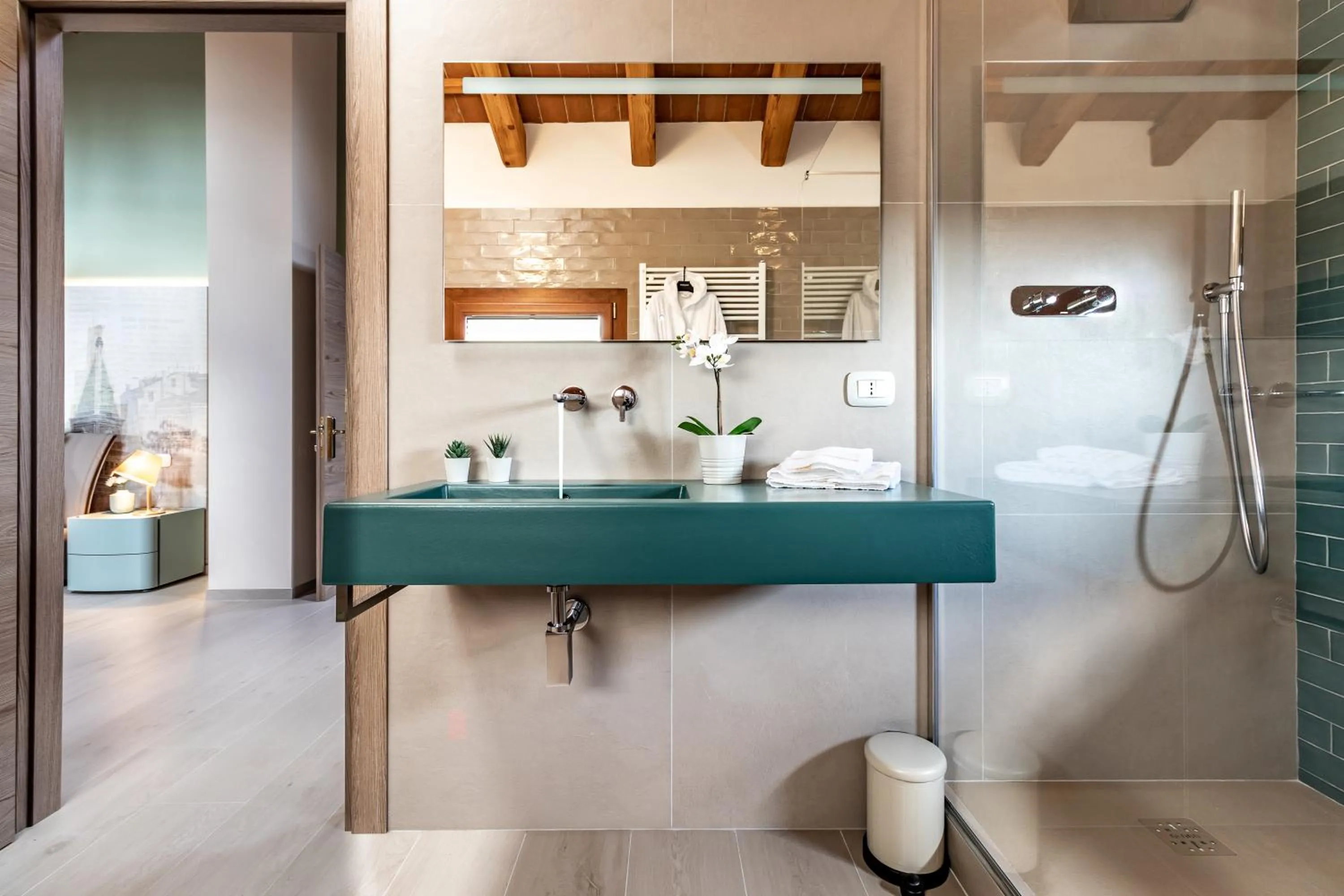 Shower in Monteborre