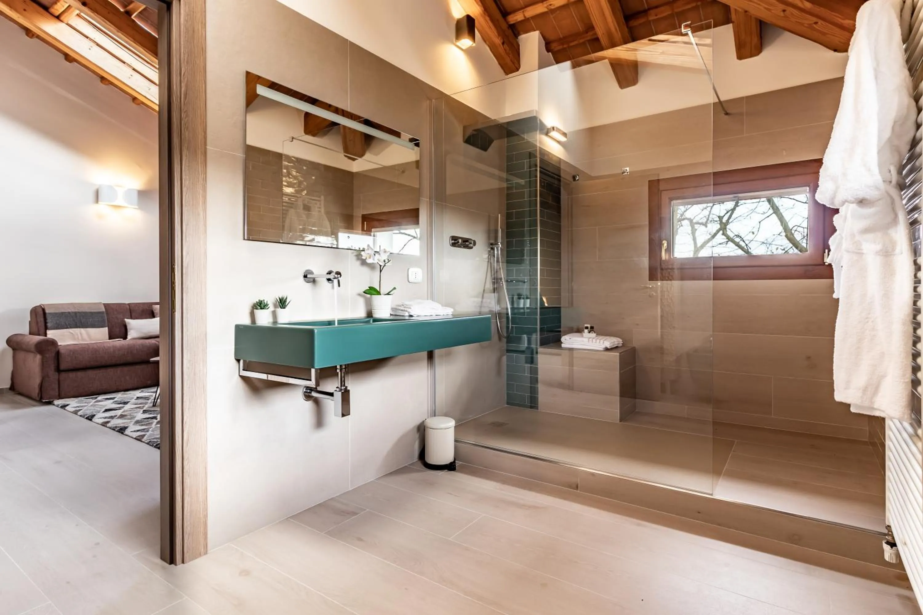 Shower in Monteborre