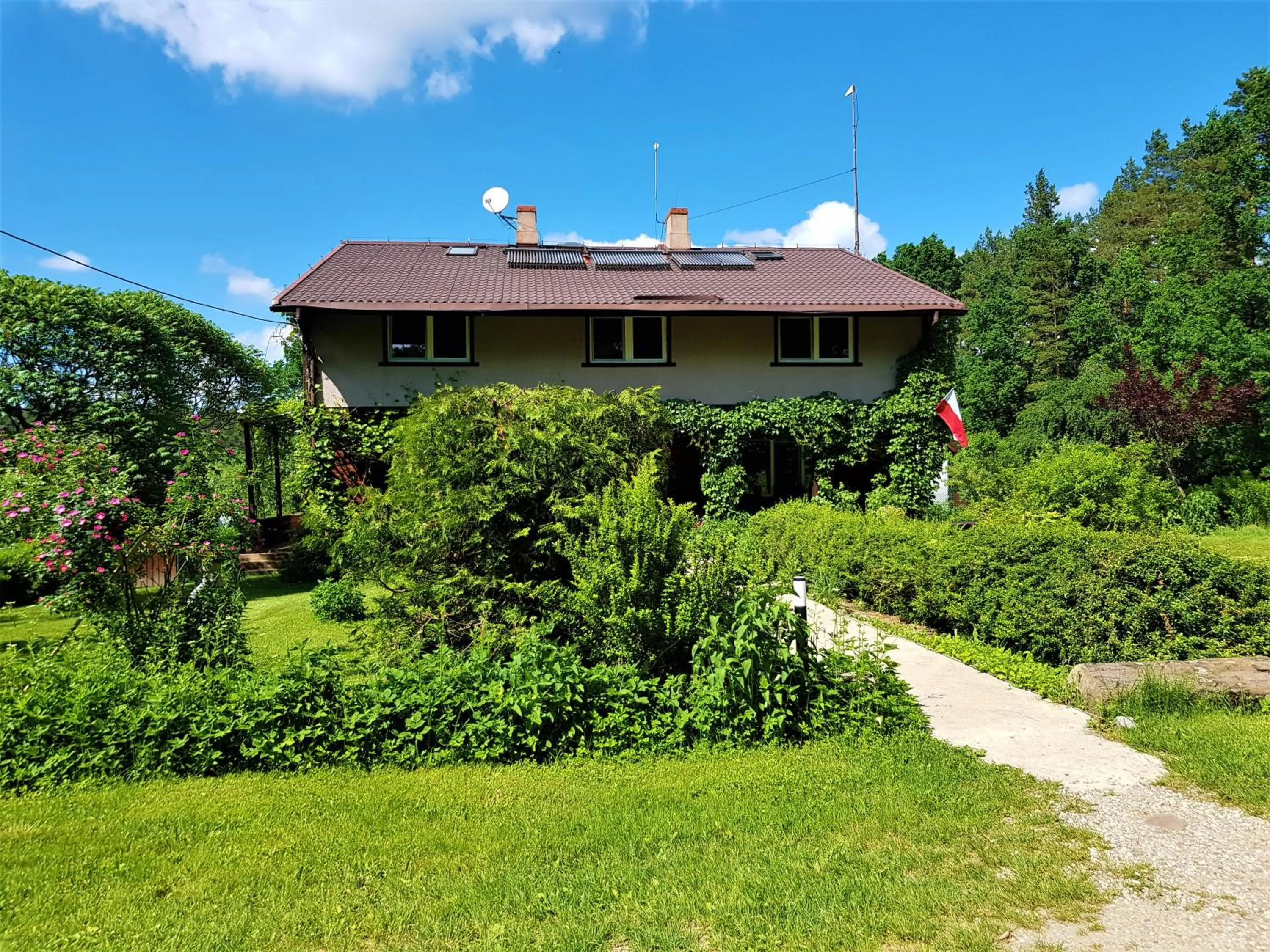 Property building in Białowieska Leśniczówka "U Jasia i Małgosi"