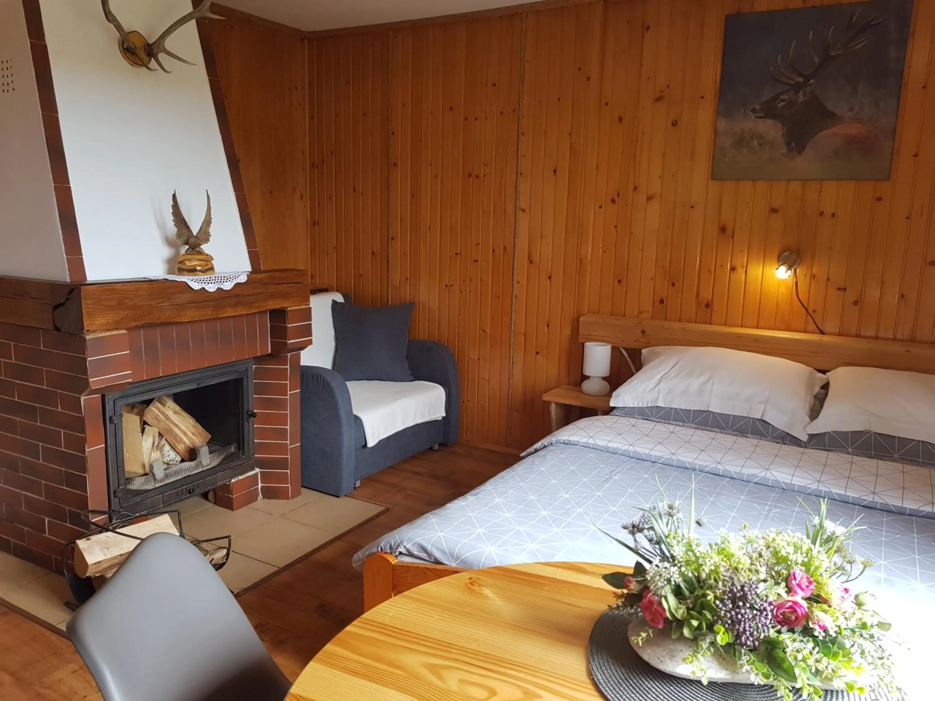 Bedroom, Bed in Białowieska Leśniczówka "U Jasia i Małgosi"