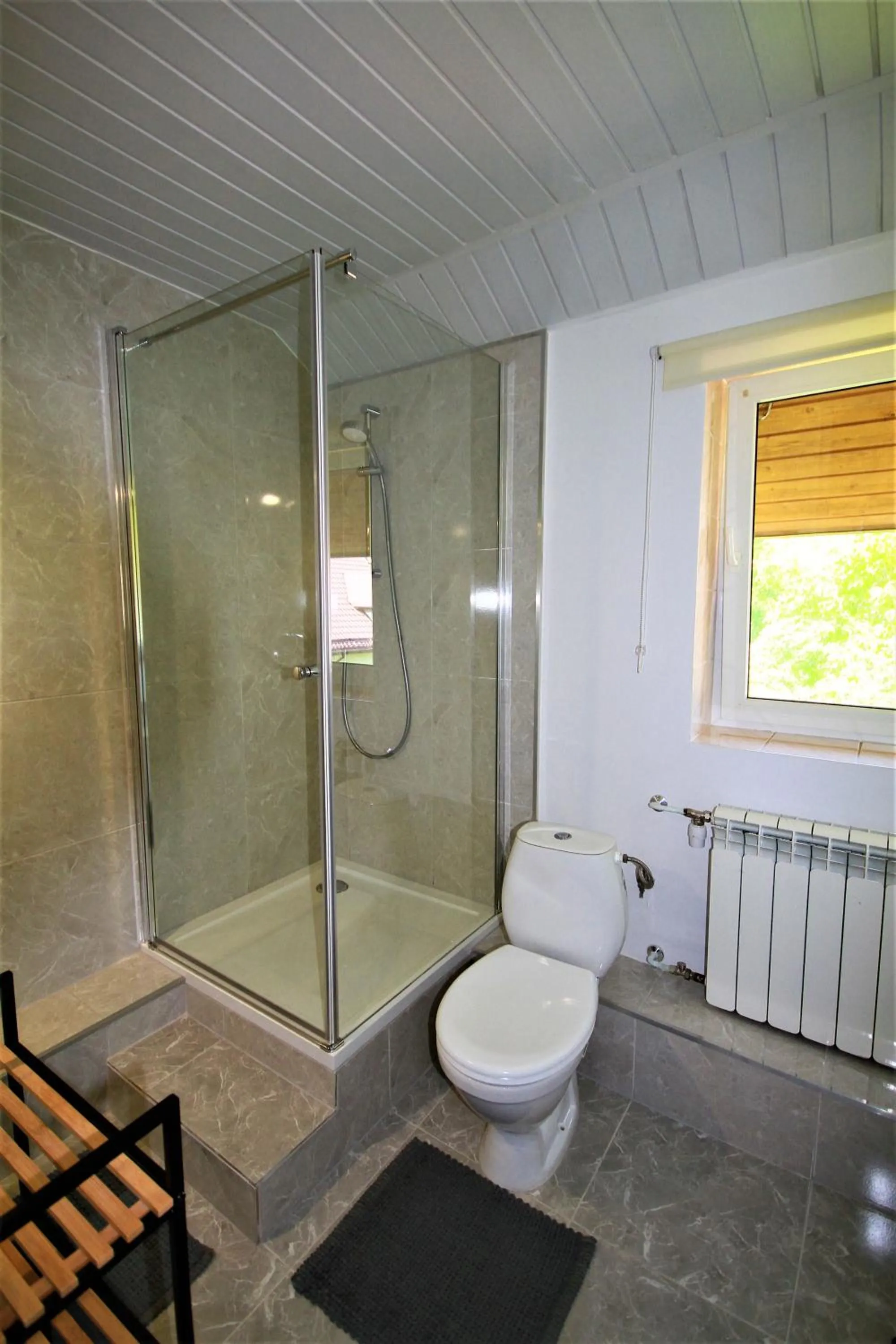 Toilet in Białowieska Leśniczówka "U Jasia i Małgosi"