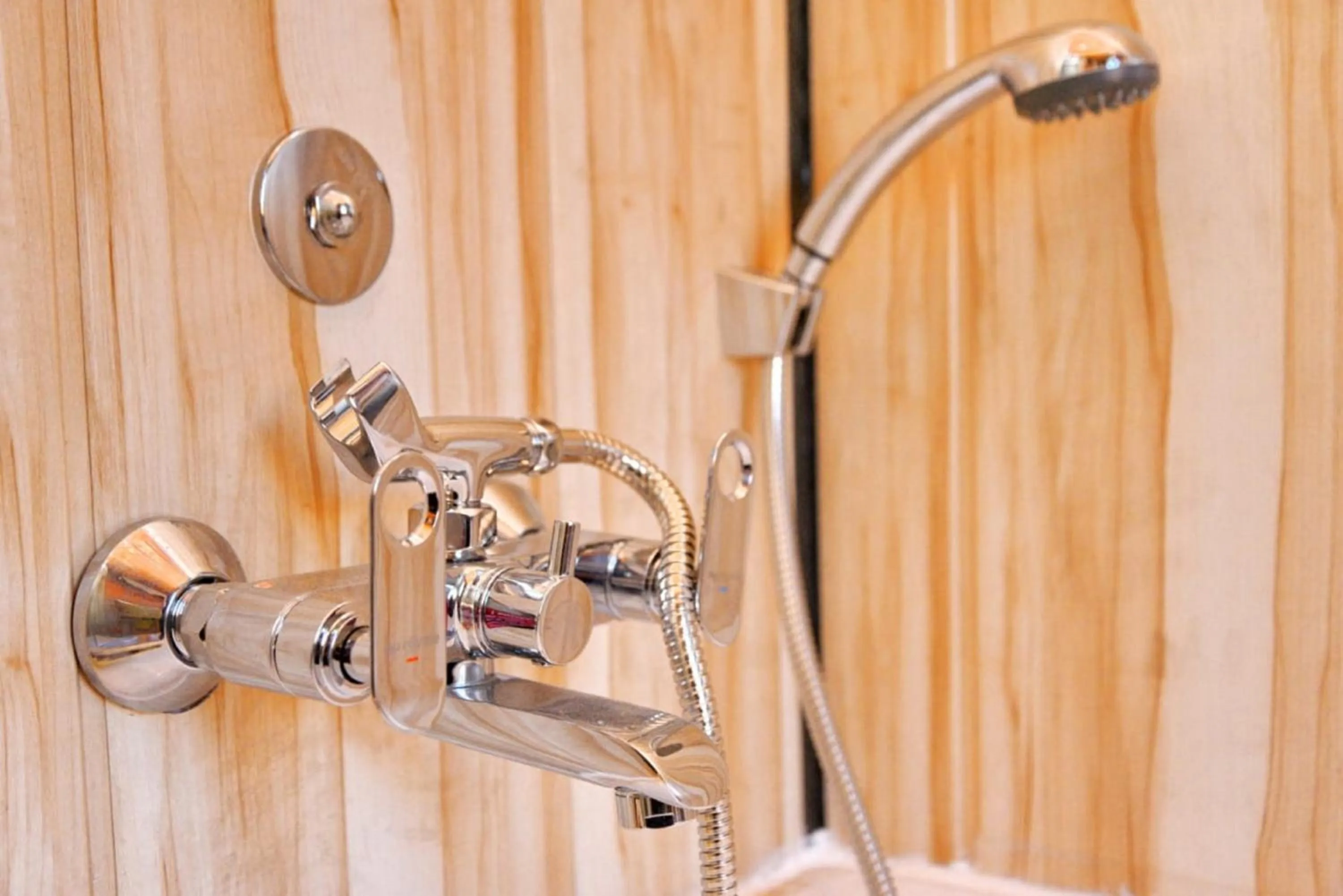 Bathroom in De Laila House Boat by Sterling