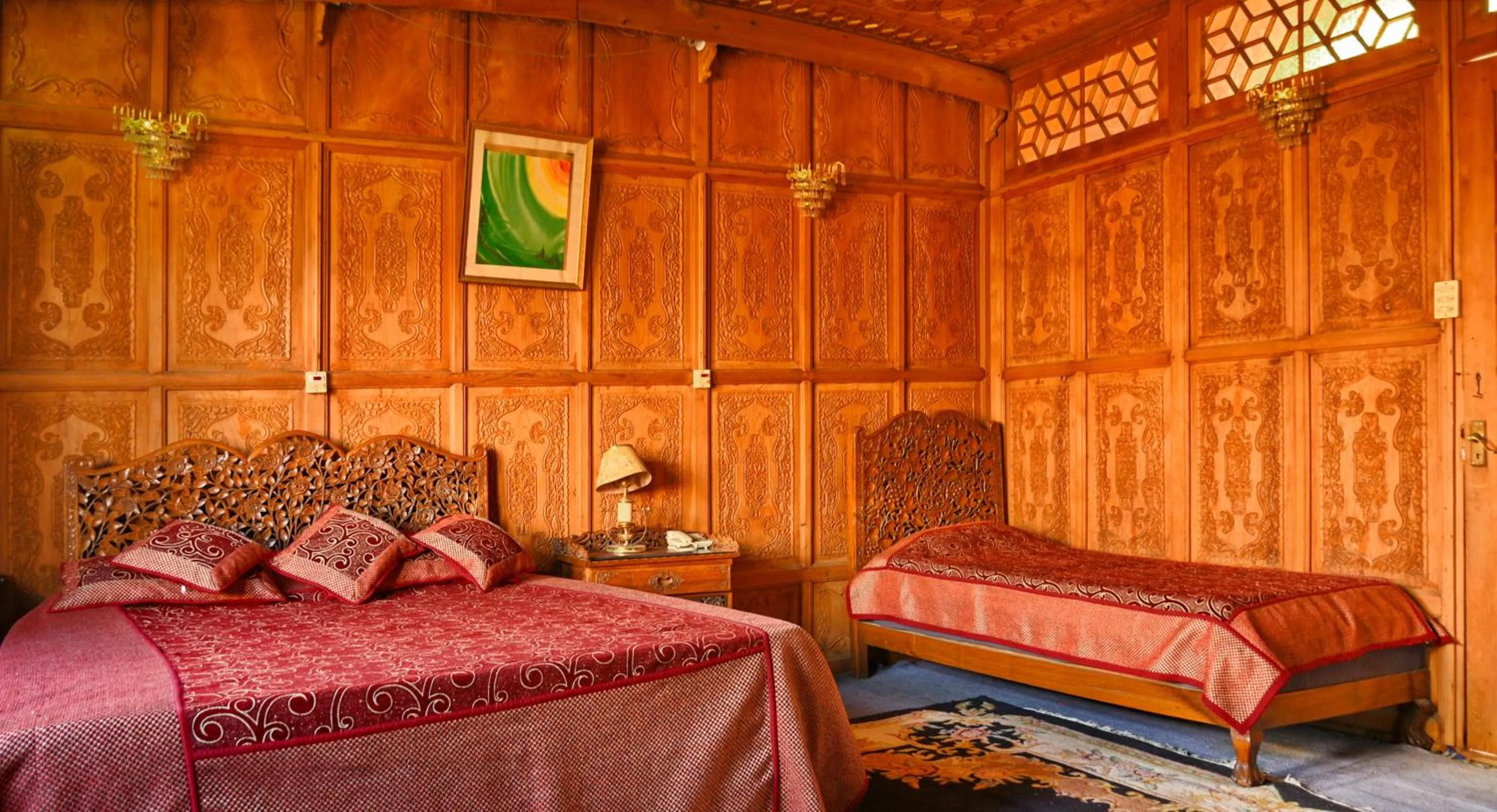 Bed in De Laila House Boat by Sterling