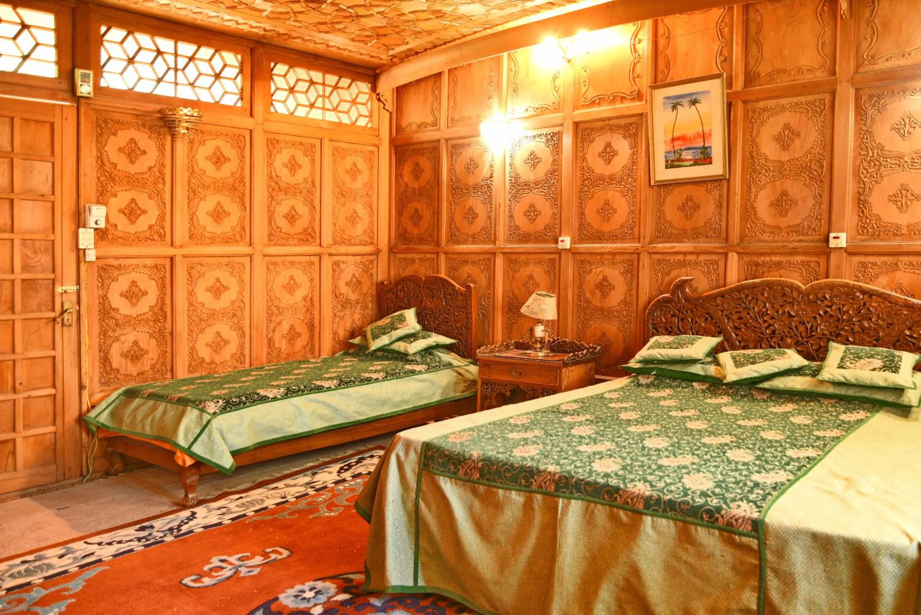 Bedroom in De Laila House Boat by Sterling