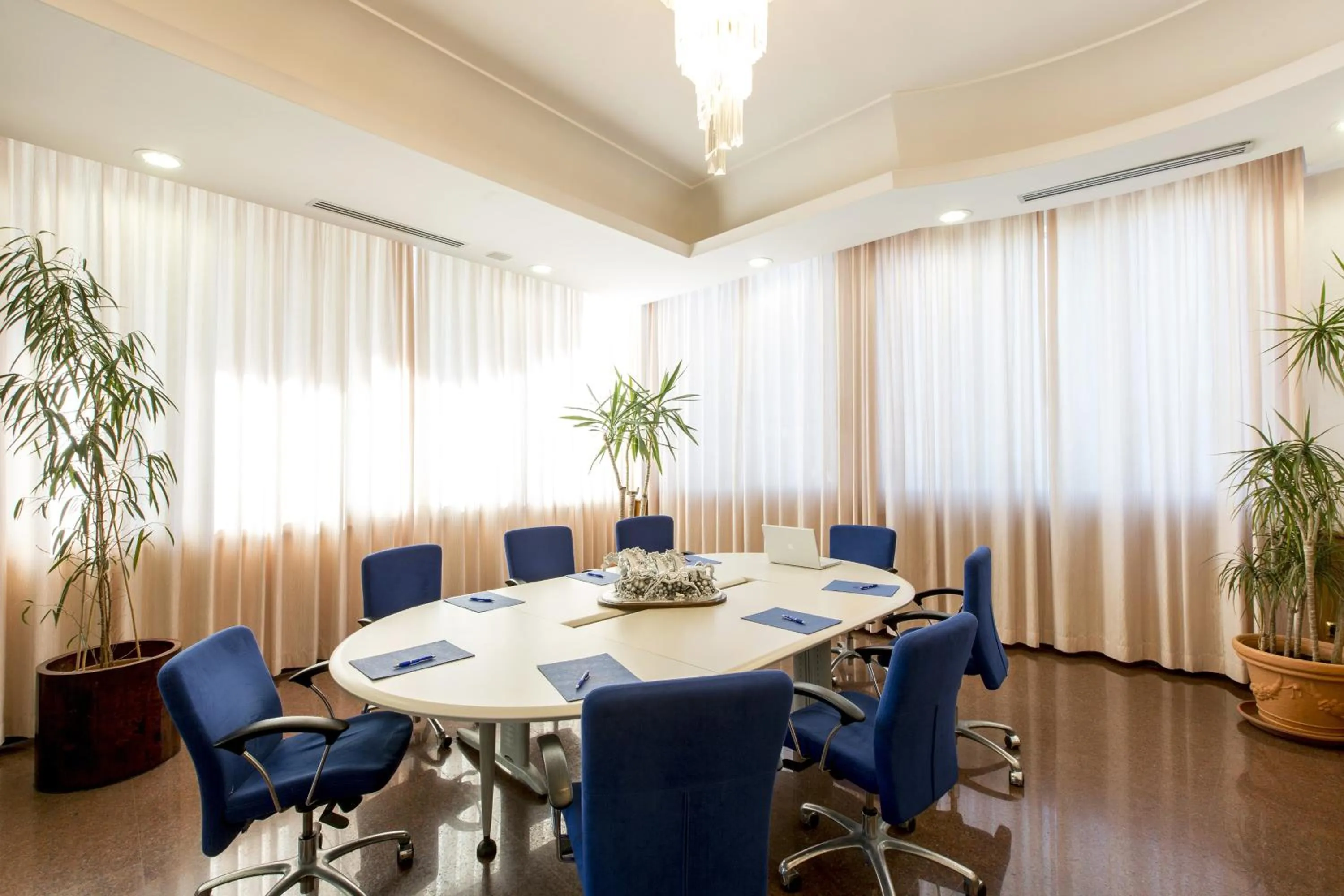 Meeting/conference room in Hotel Ambassador