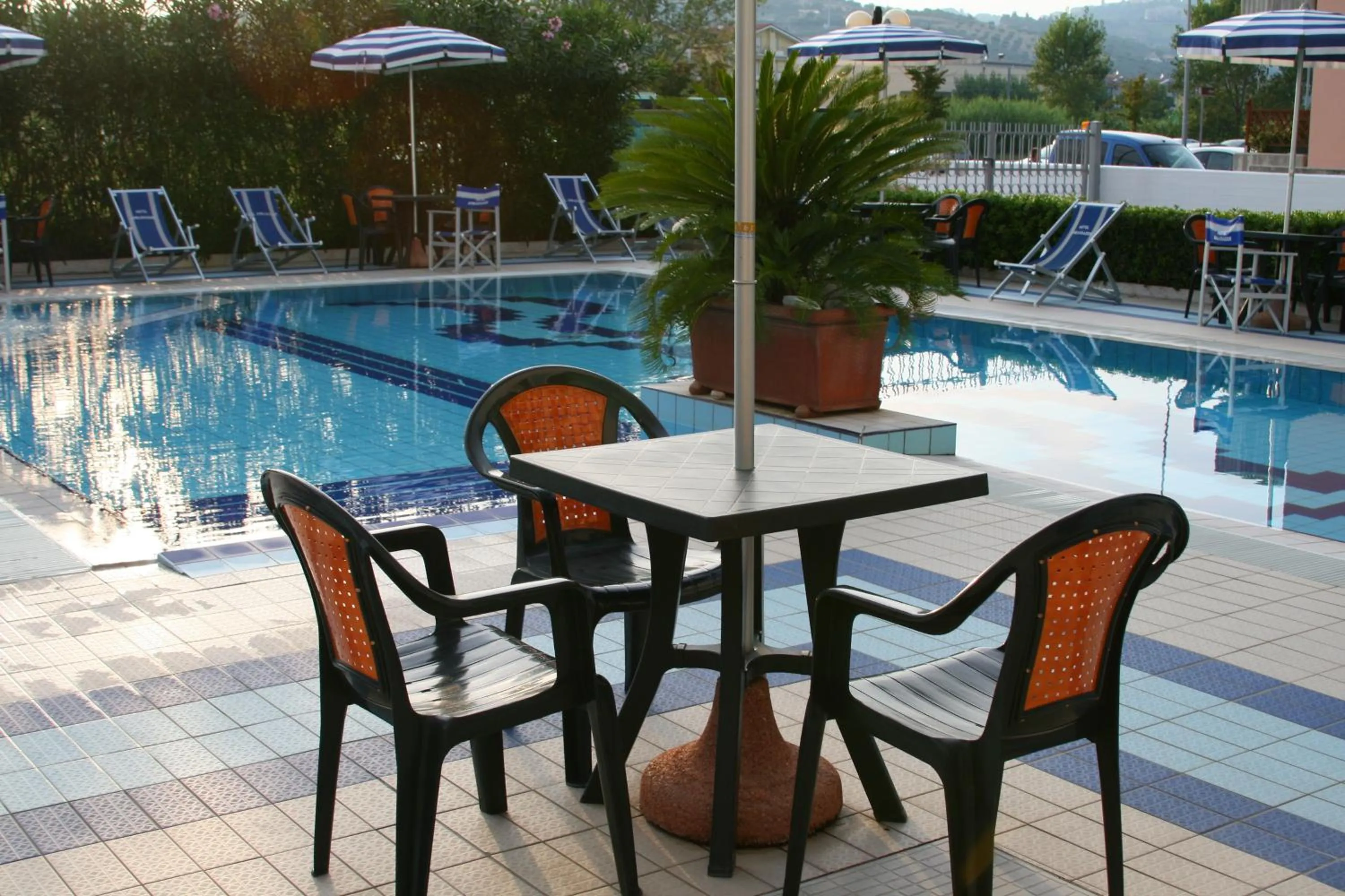 Area and facilities in Hotel Ambassador