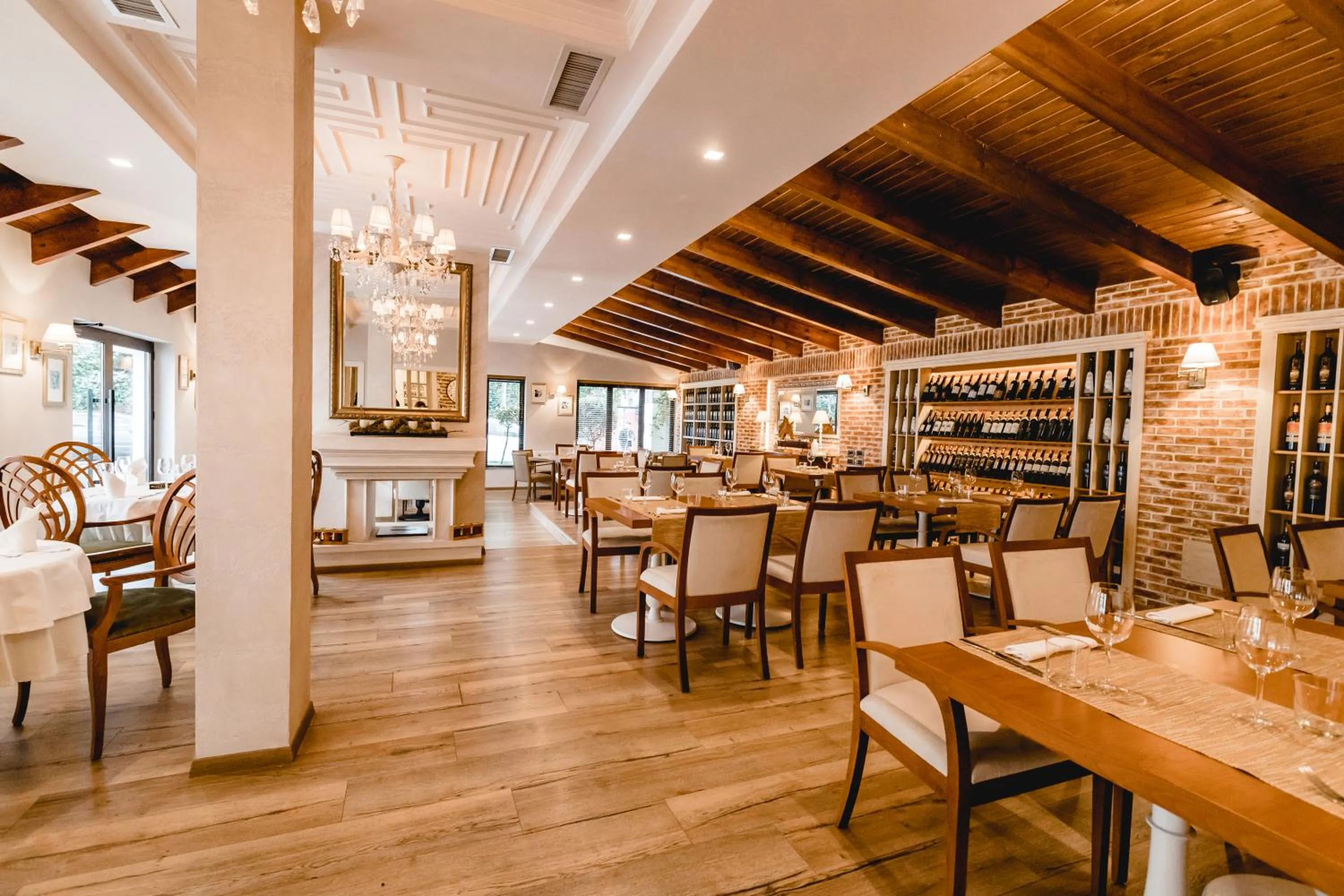 Green House Hotel & Restaurant