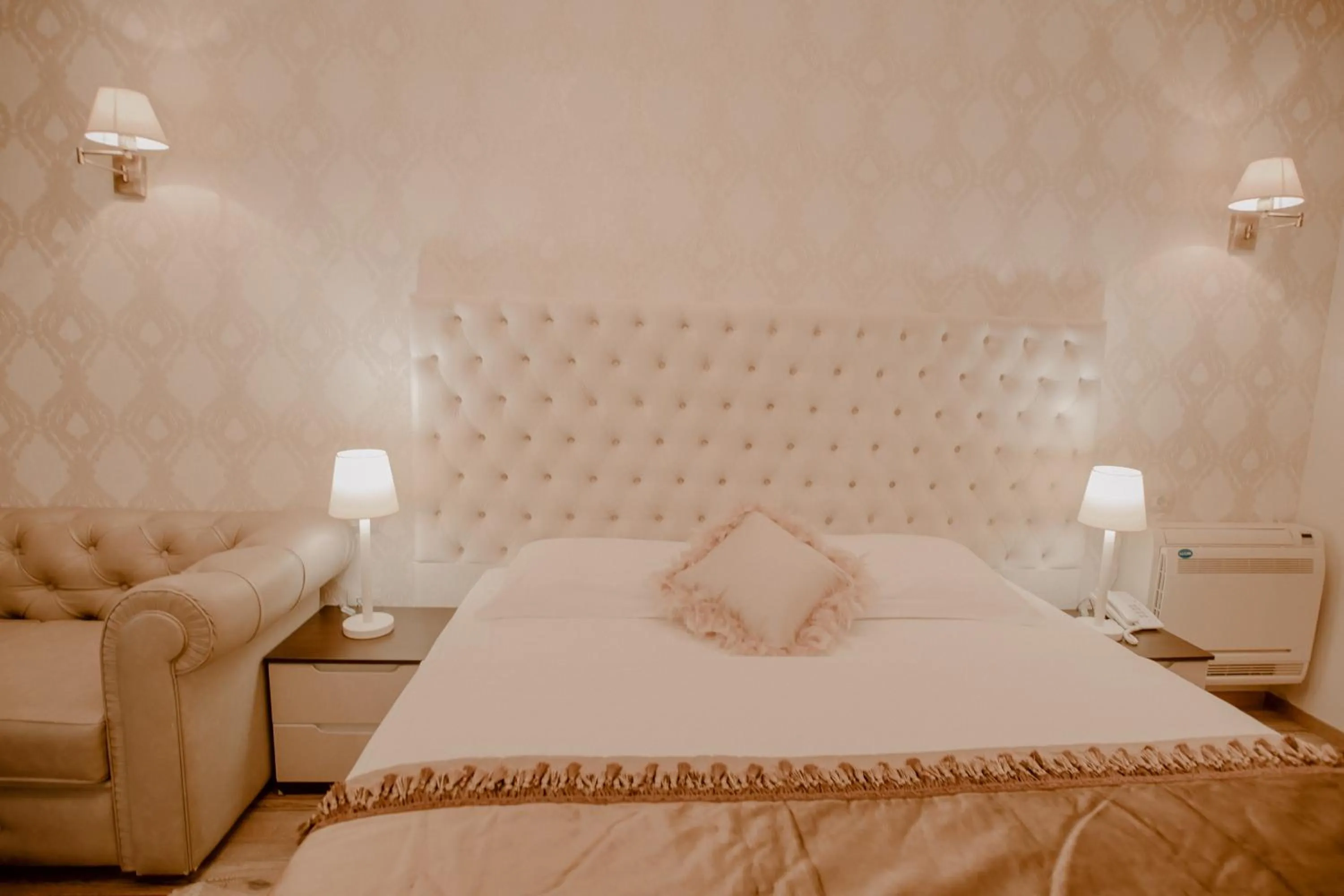 Bed in Green House Hotel & Restaurant