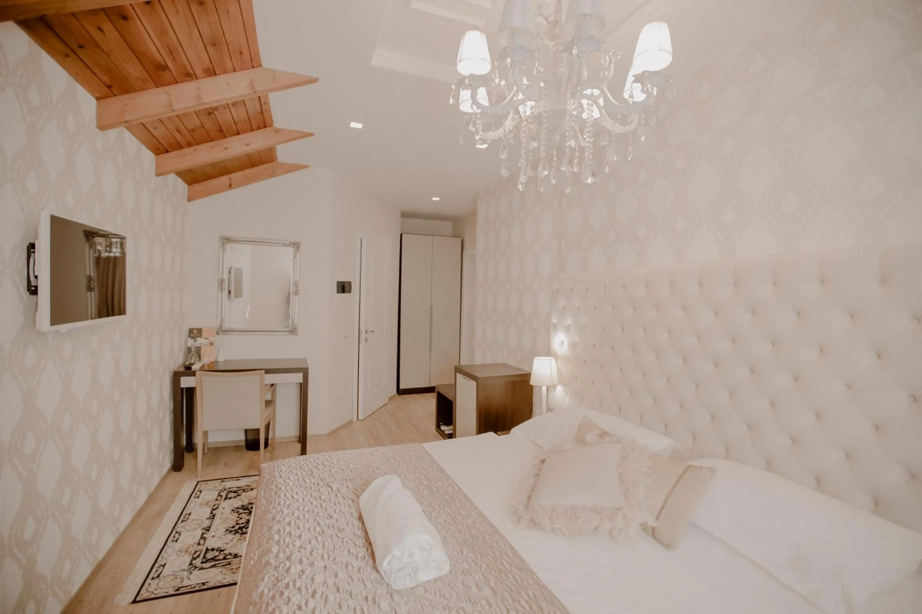 Bed in Green House Hotel & Restaurant