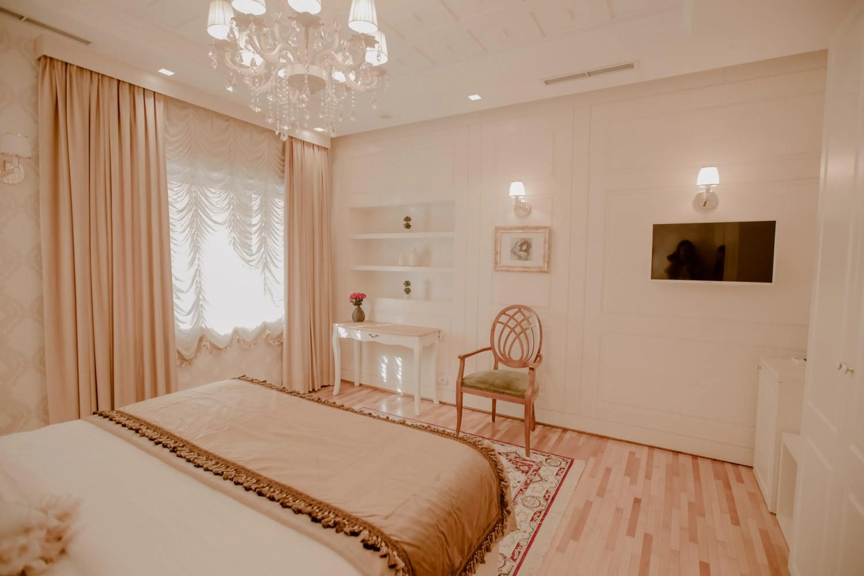 Bed in Green House Hotel & Restaurant