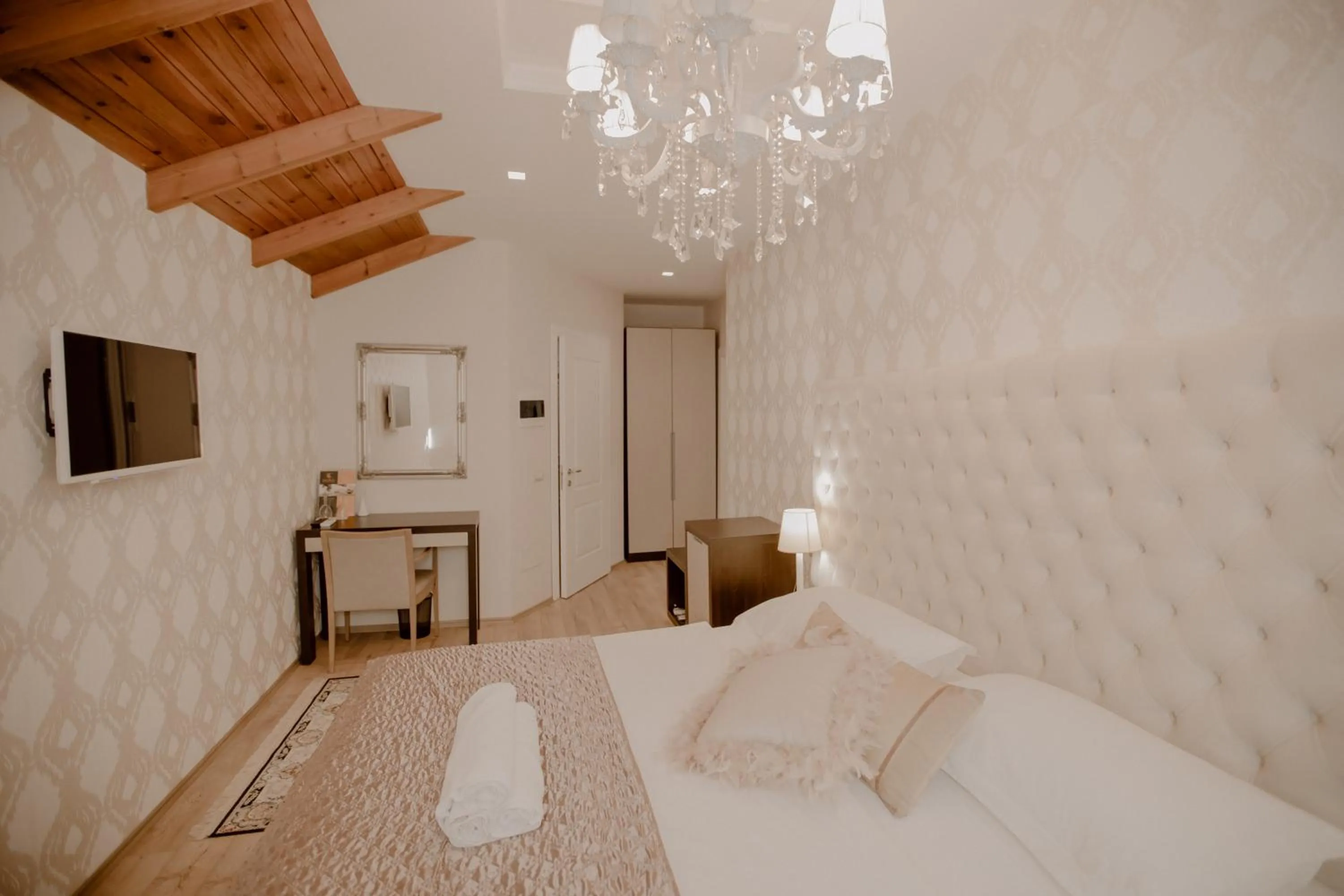 Bed in Green House Hotel & Restaurant