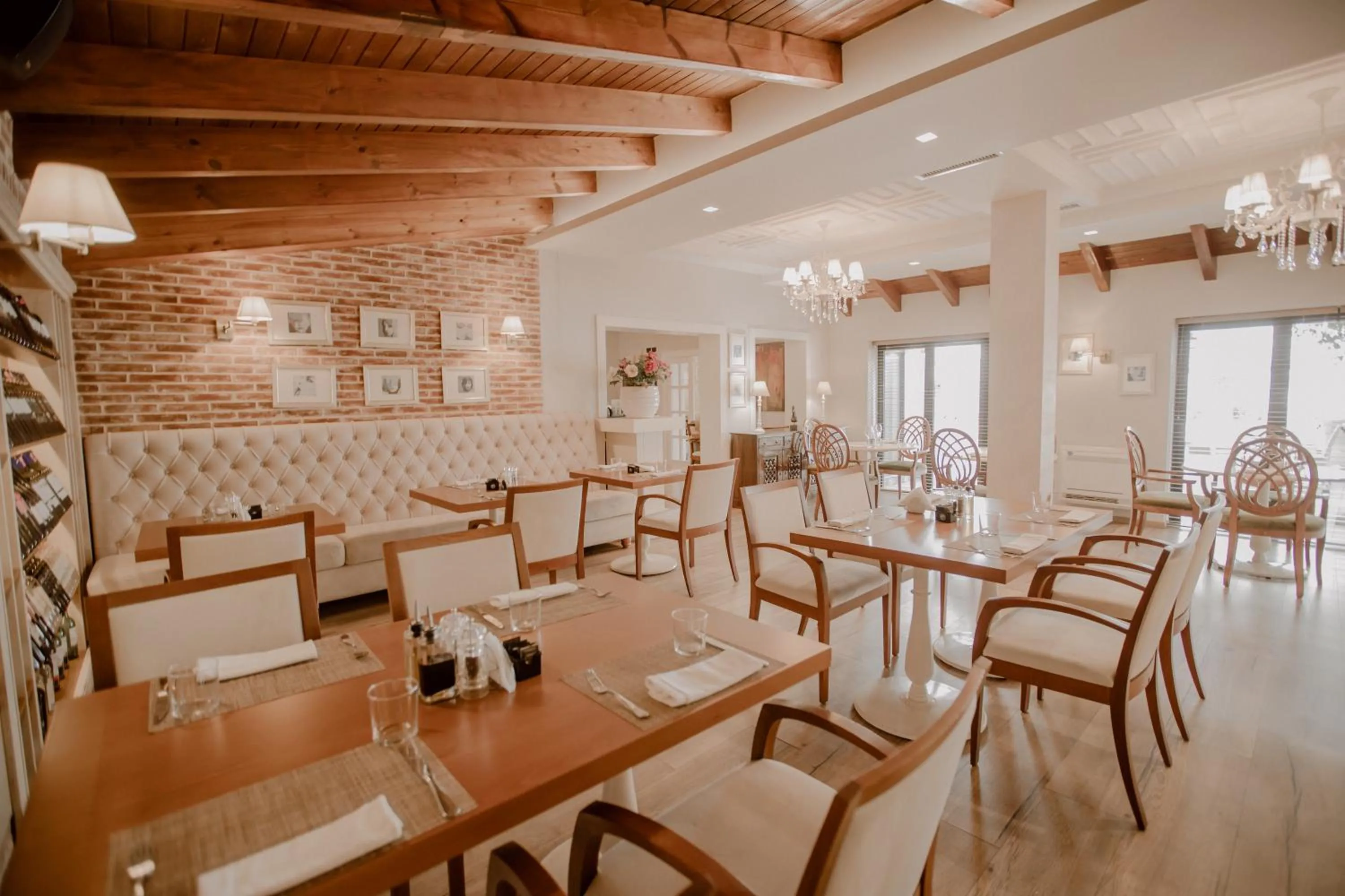 Green House Hotel & Restaurant