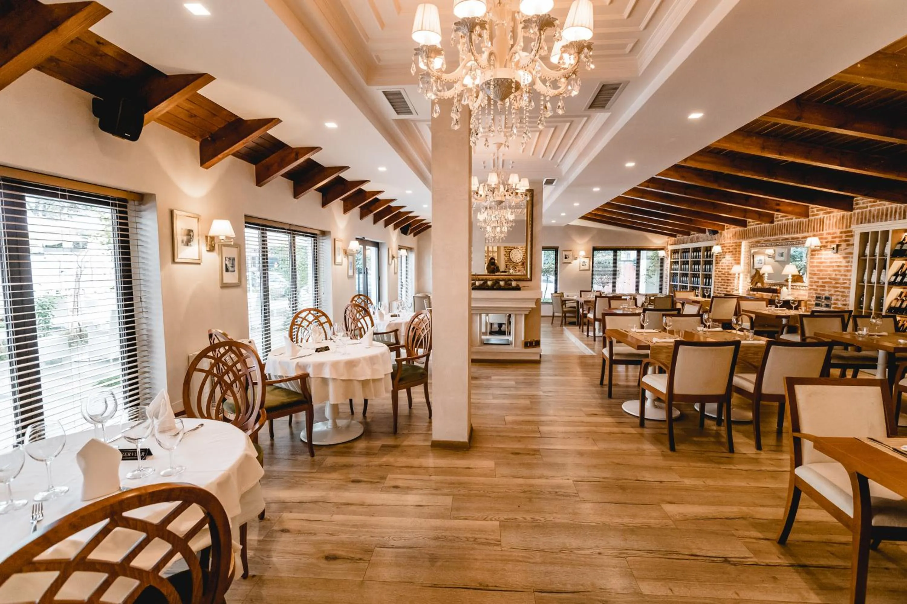 Green House Hotel & Restaurant