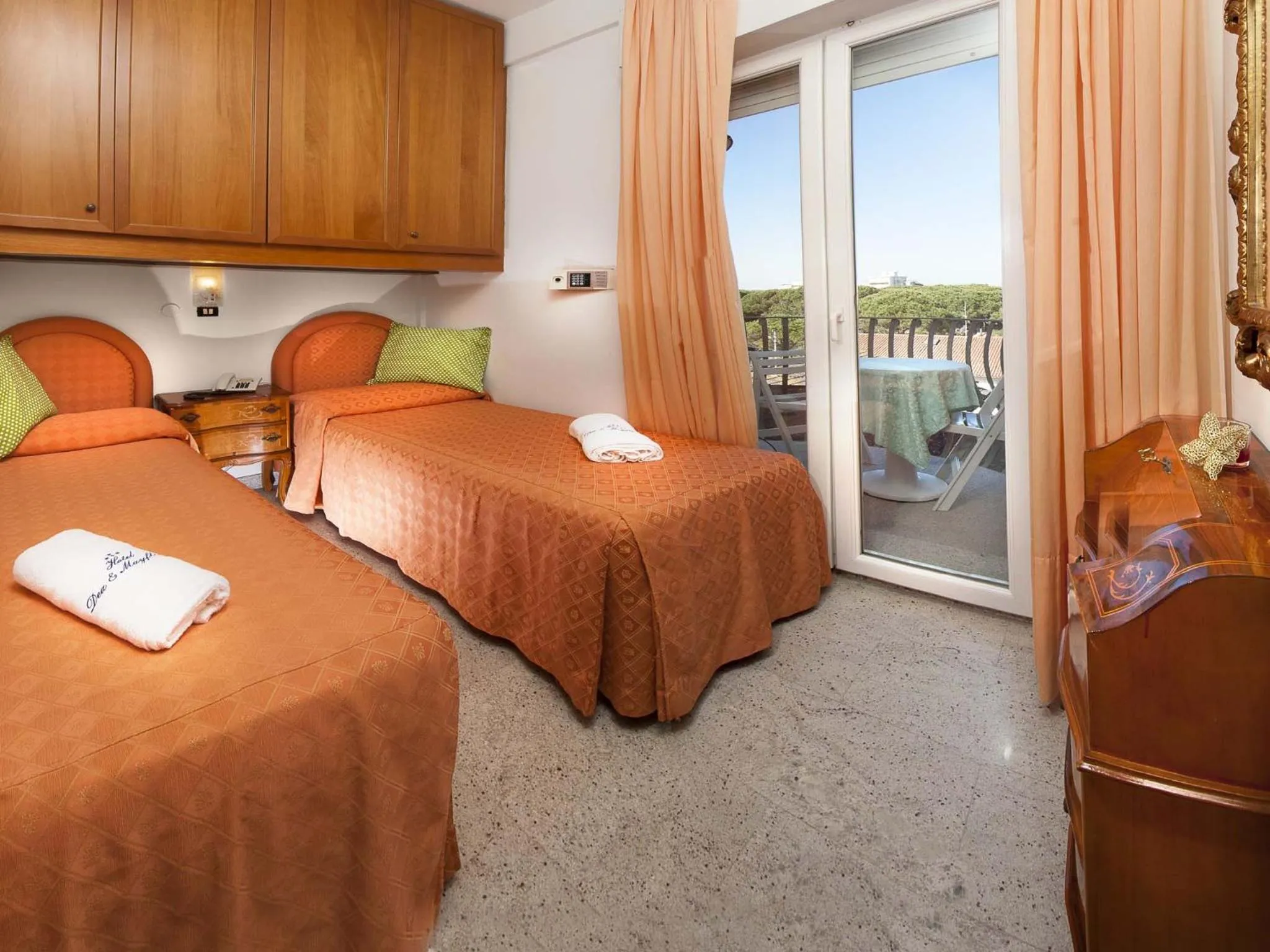 Bed in Hotel Mayflower