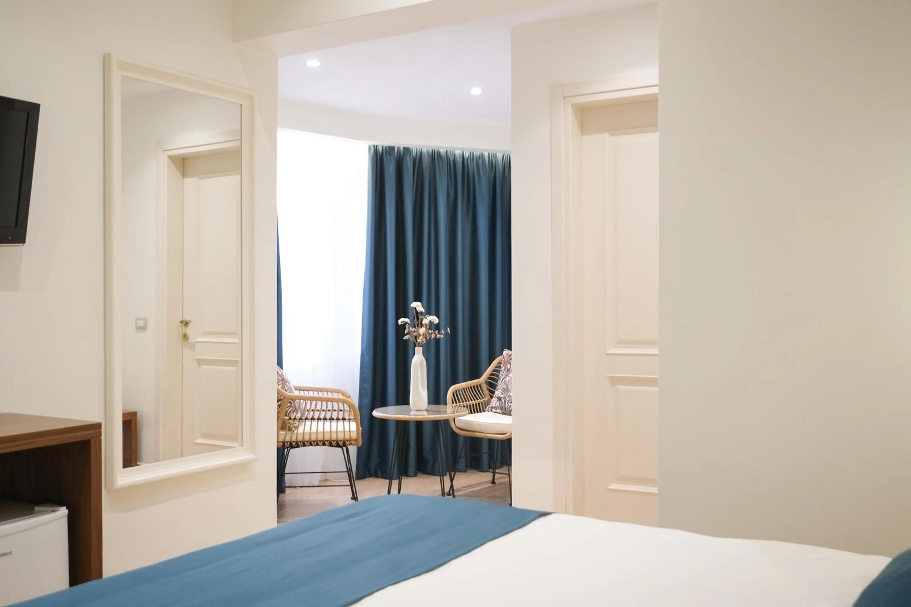 Bedroom, Bed in Golden City Hotel , Tirana