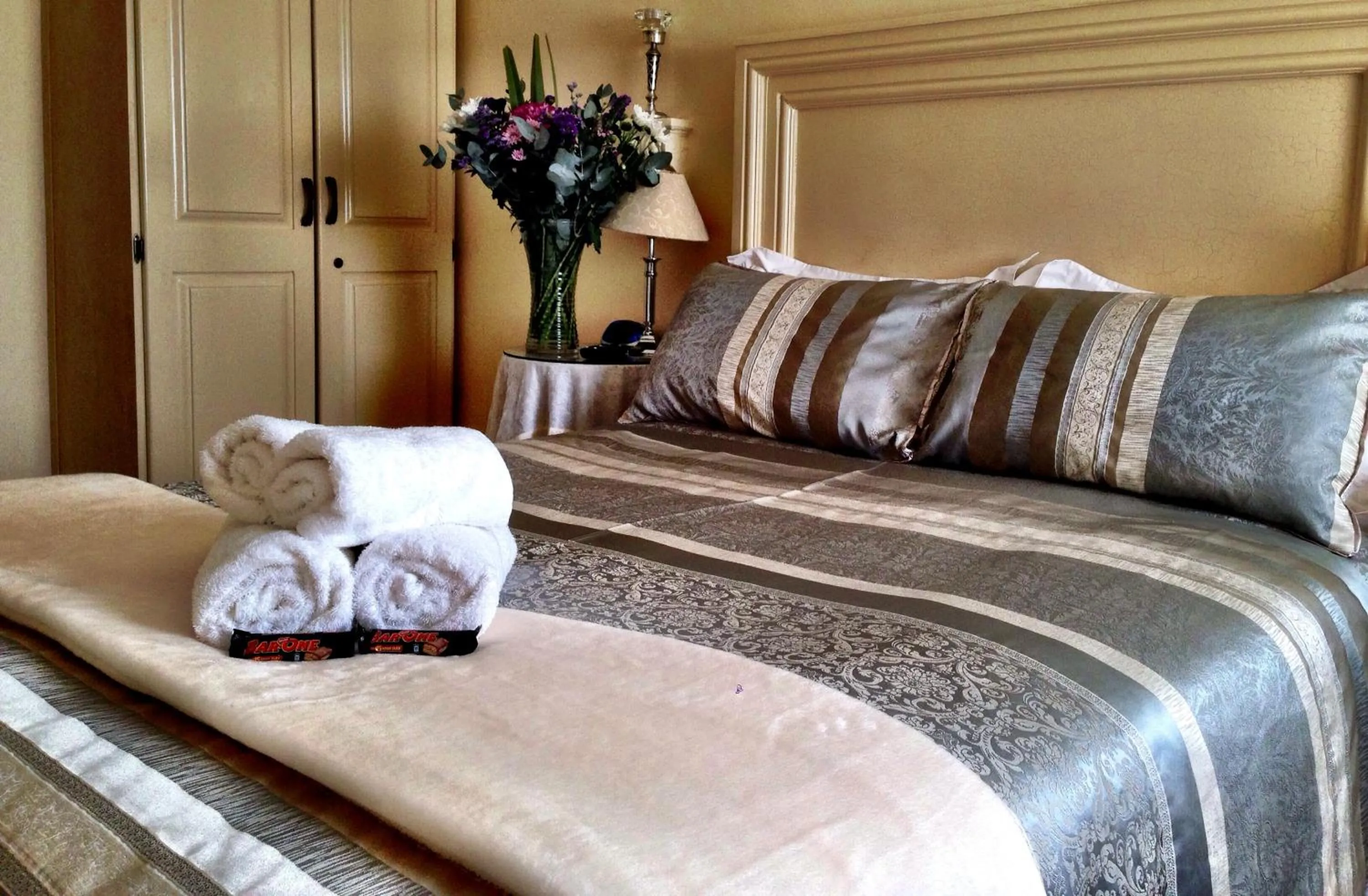 Bedroom, Bed in Pilgrims Delight Guest House