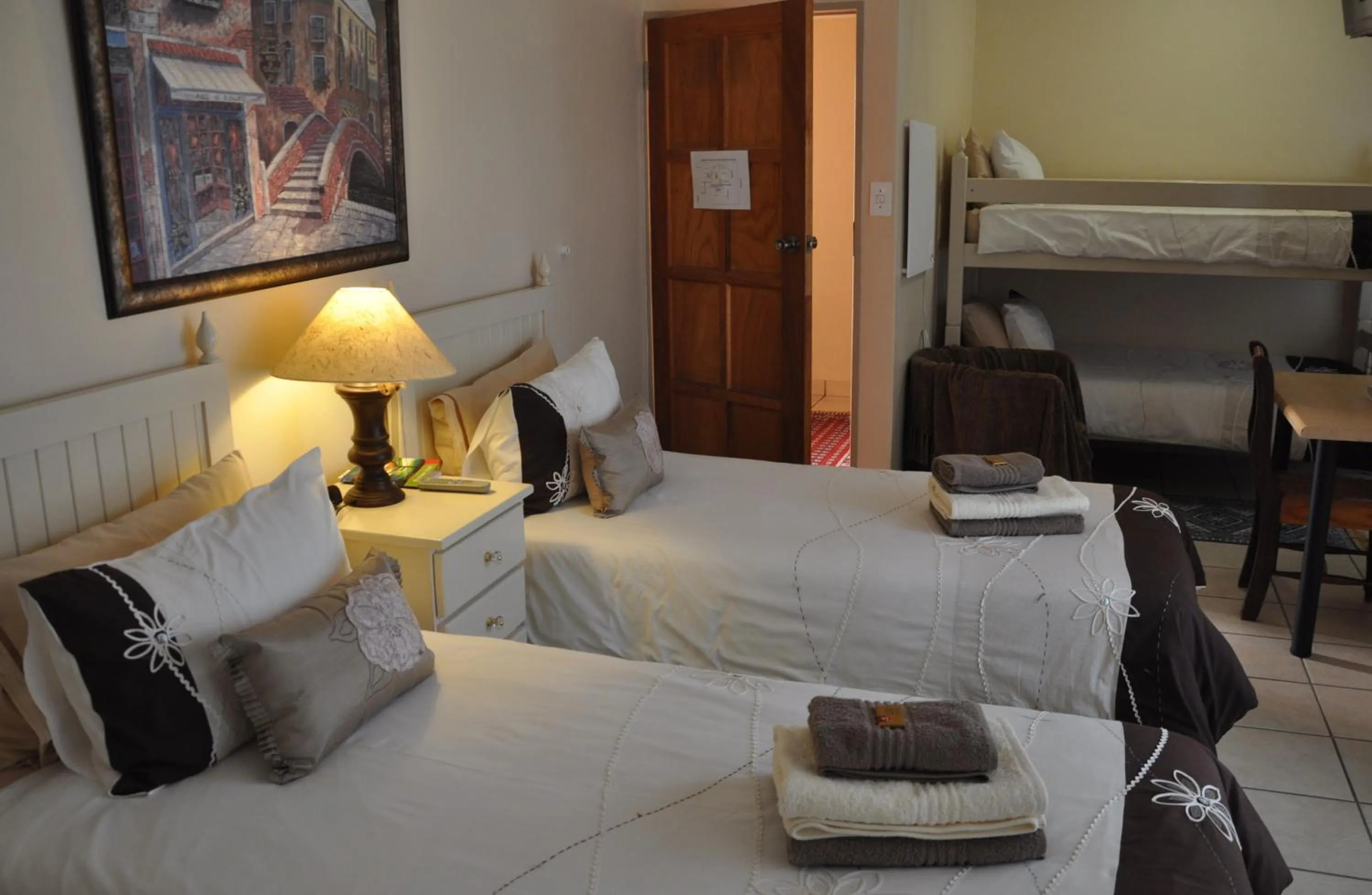 Bedroom, Bed in Pilgrims Delight Guest House