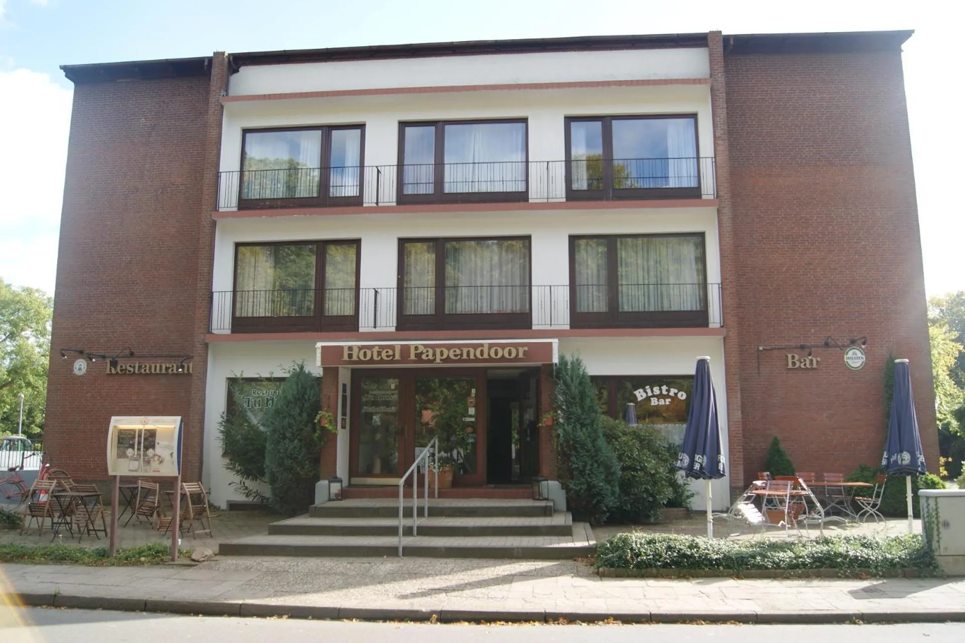 Facade/entrance, Property Building in Hotel Papendoor