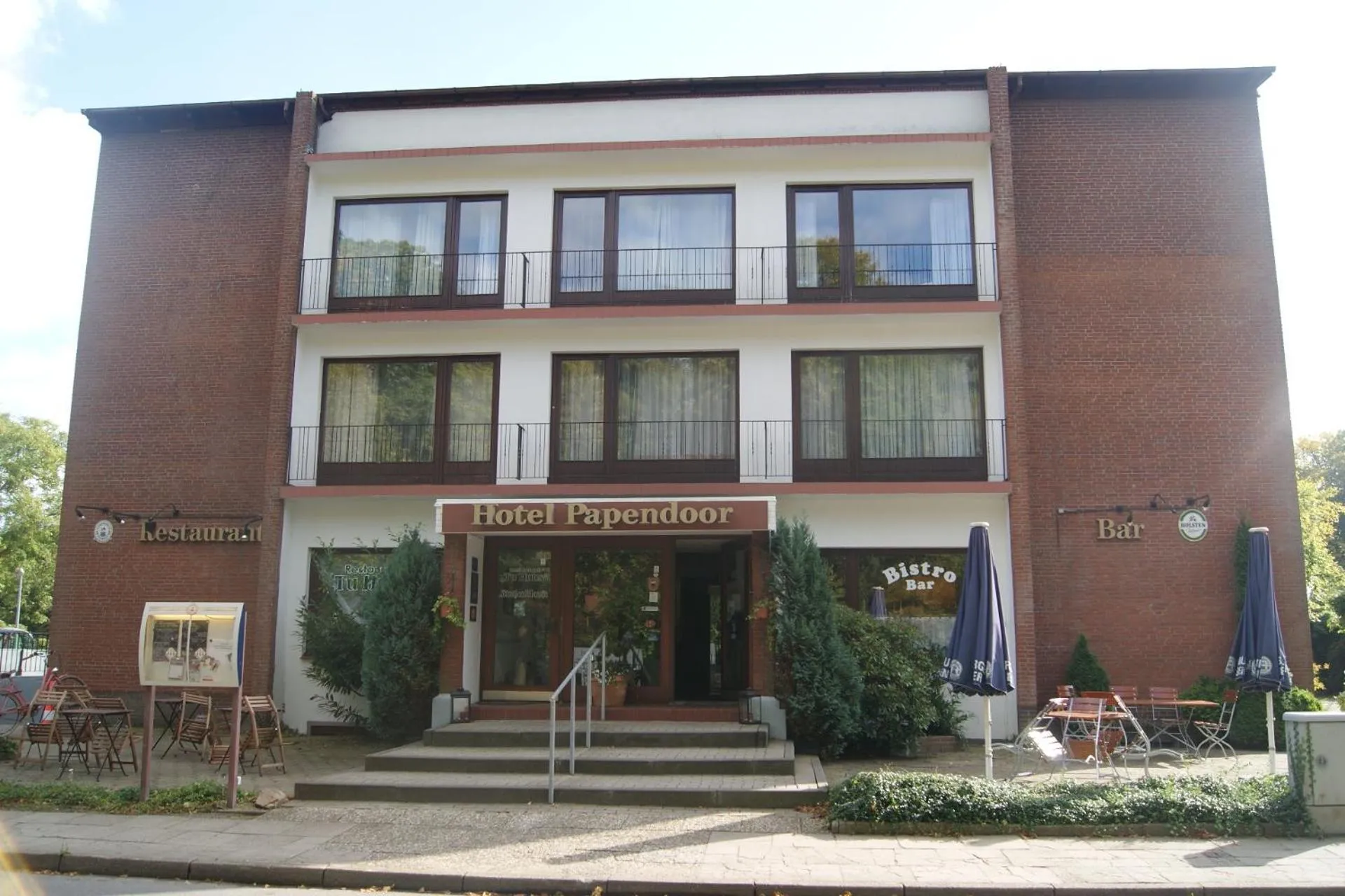 Facade/entrance, Property Building in Hotel Papendoor