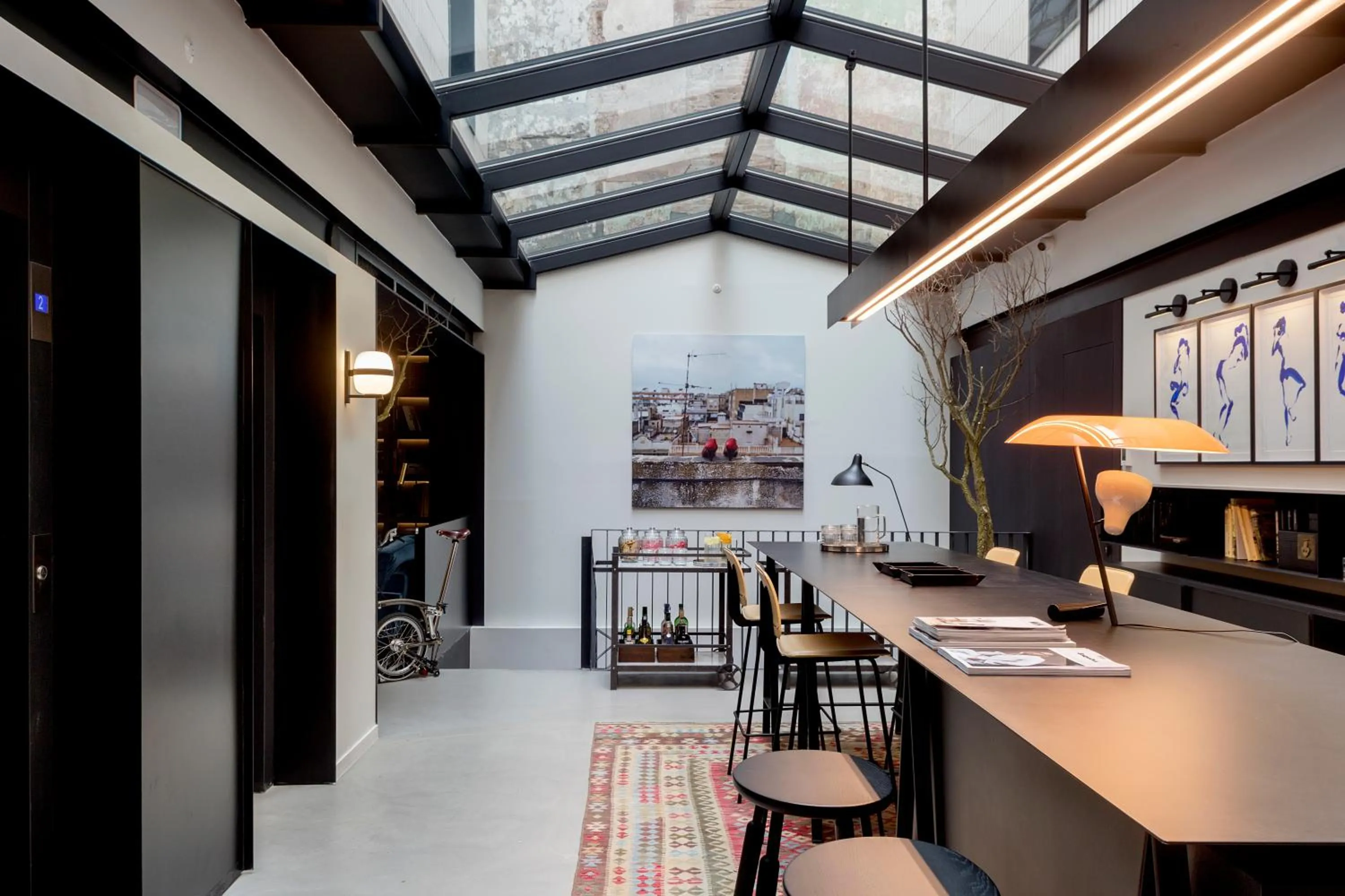 Restaurant/places to eat in Yurbban Ramblas Boutique Hotel