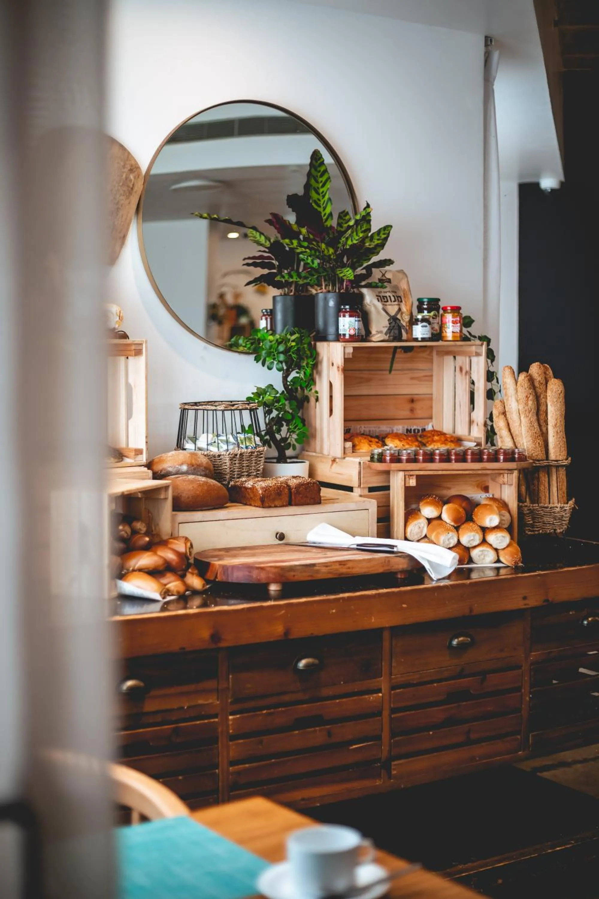 Food and drinks in Jacob Sea Life Nahariya