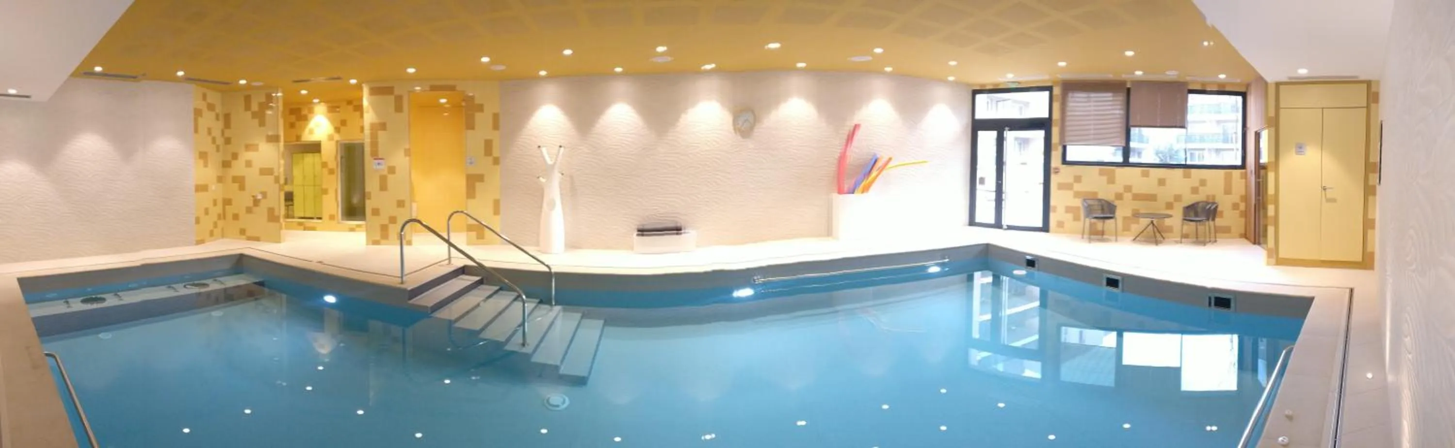 Swimming pool in Domitys Terra Souleou