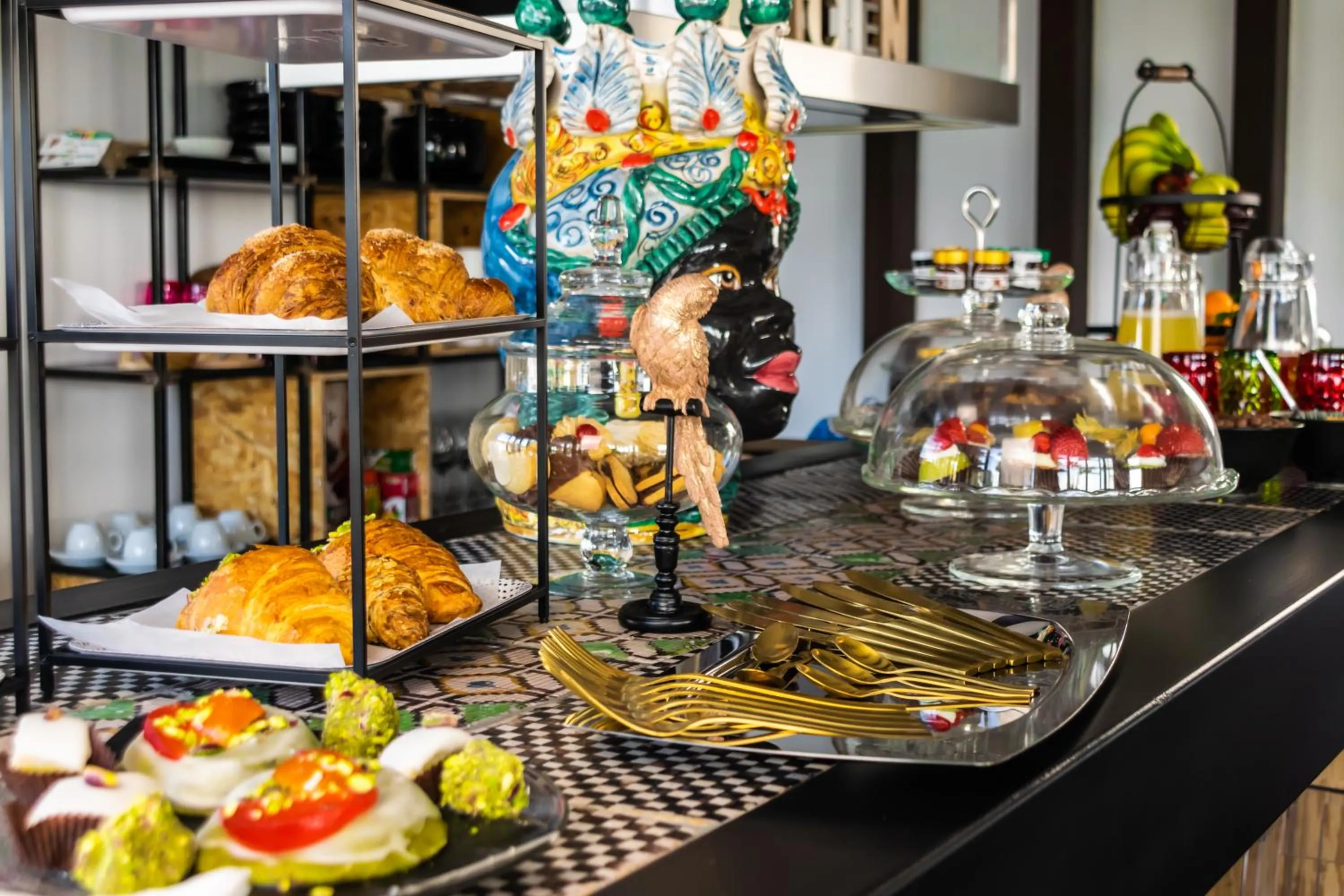 Food and drinks in Diodorus Luxury Experience