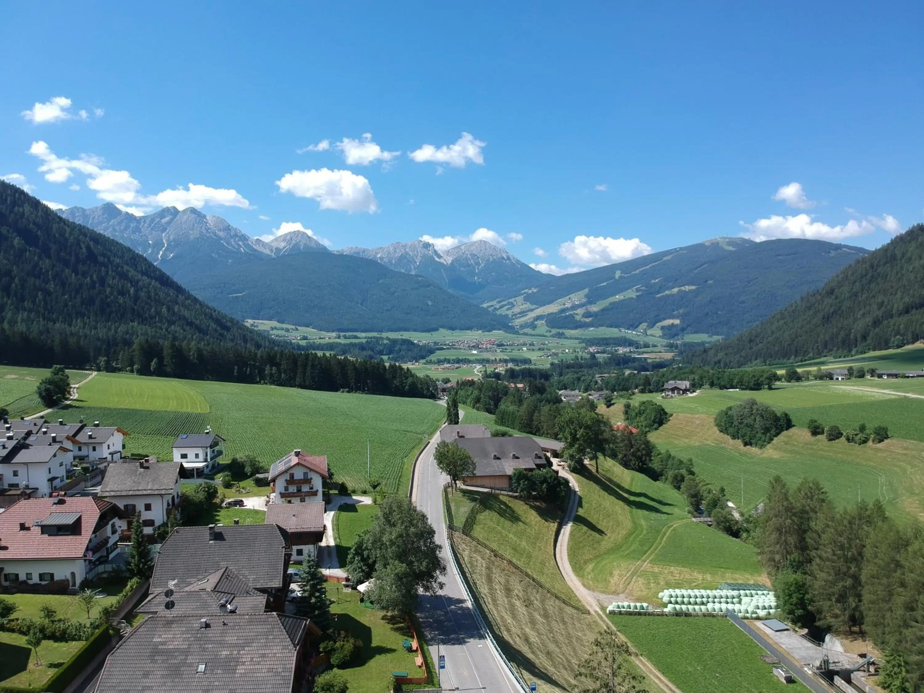 Area and facilities in Garni Renzler