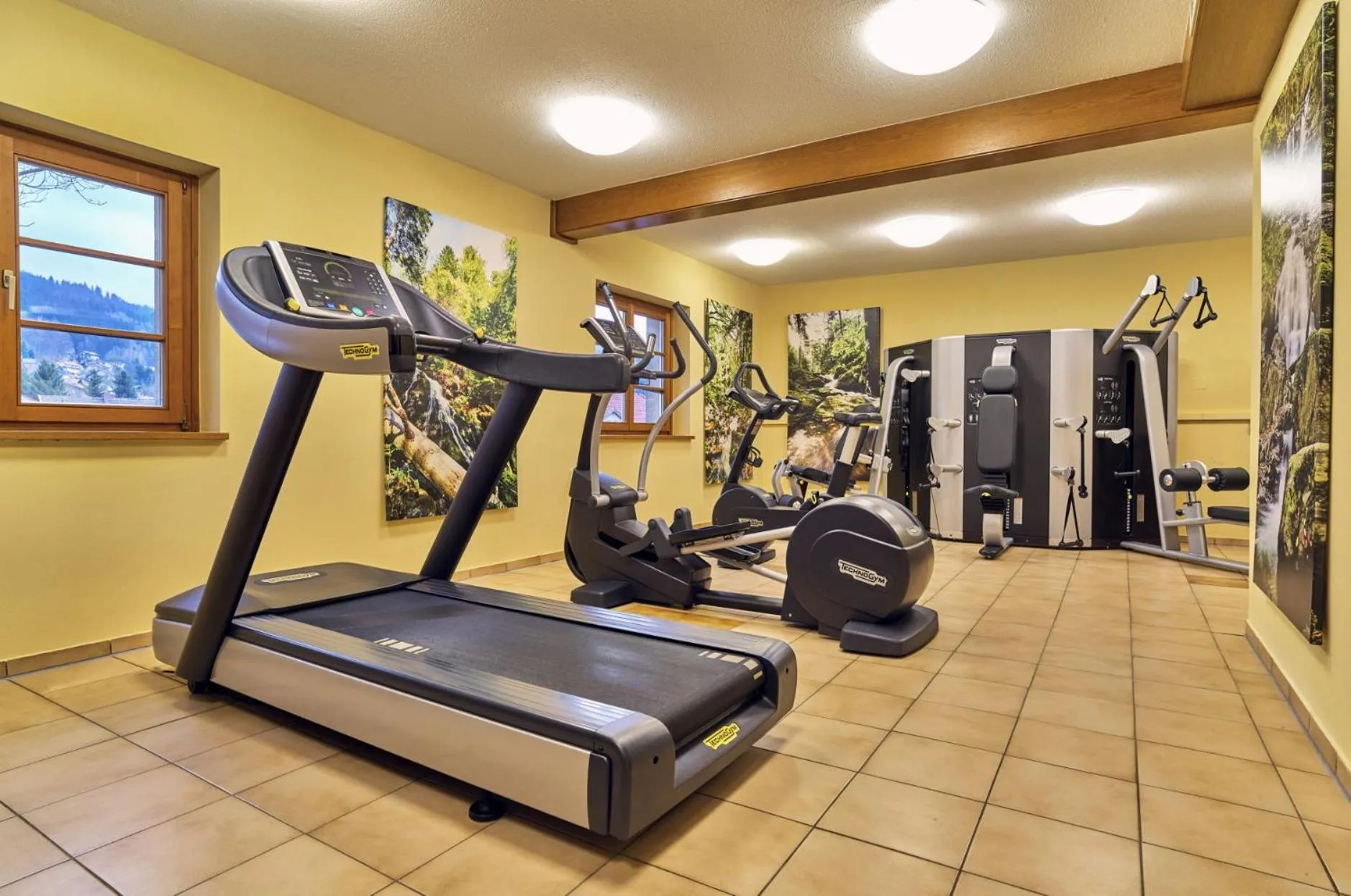 Fitness centre/facilities in Wellness- und Bierhotel Adam Bräu