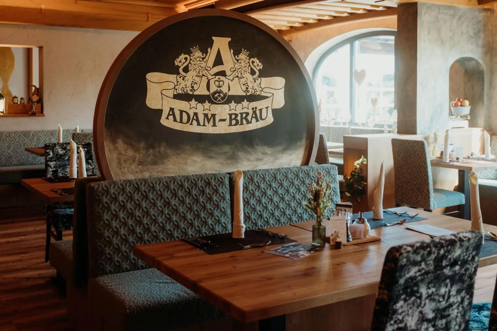 Restaurant/places to eat in Wellness- und Bierhotel Adam Bräu