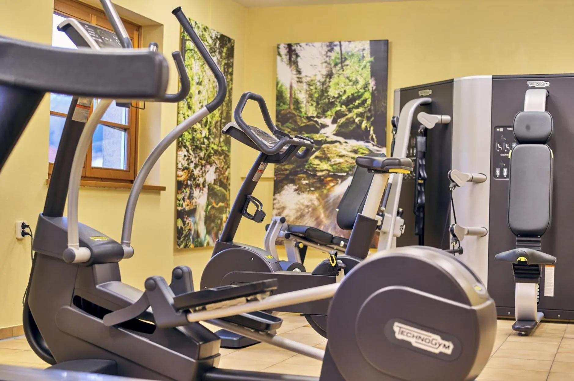 Fitness centre/facilities in Wellness- und Bierhotel Adam Bräu