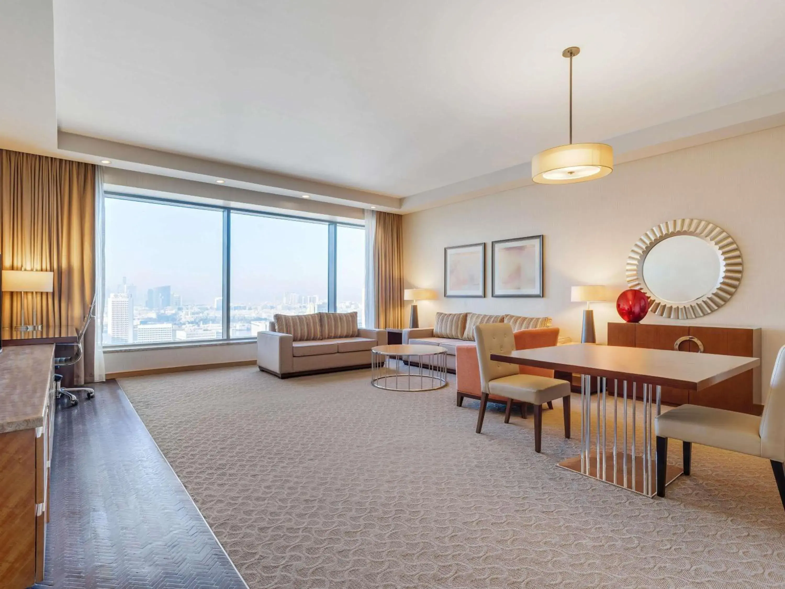 Corner Suite city and creek view in Swissôtel Al Ghurair Dubai - Deira & Creek Corner Suite city and creek view in Swissôtel Al Ghurair Dubai - Deira & Creek