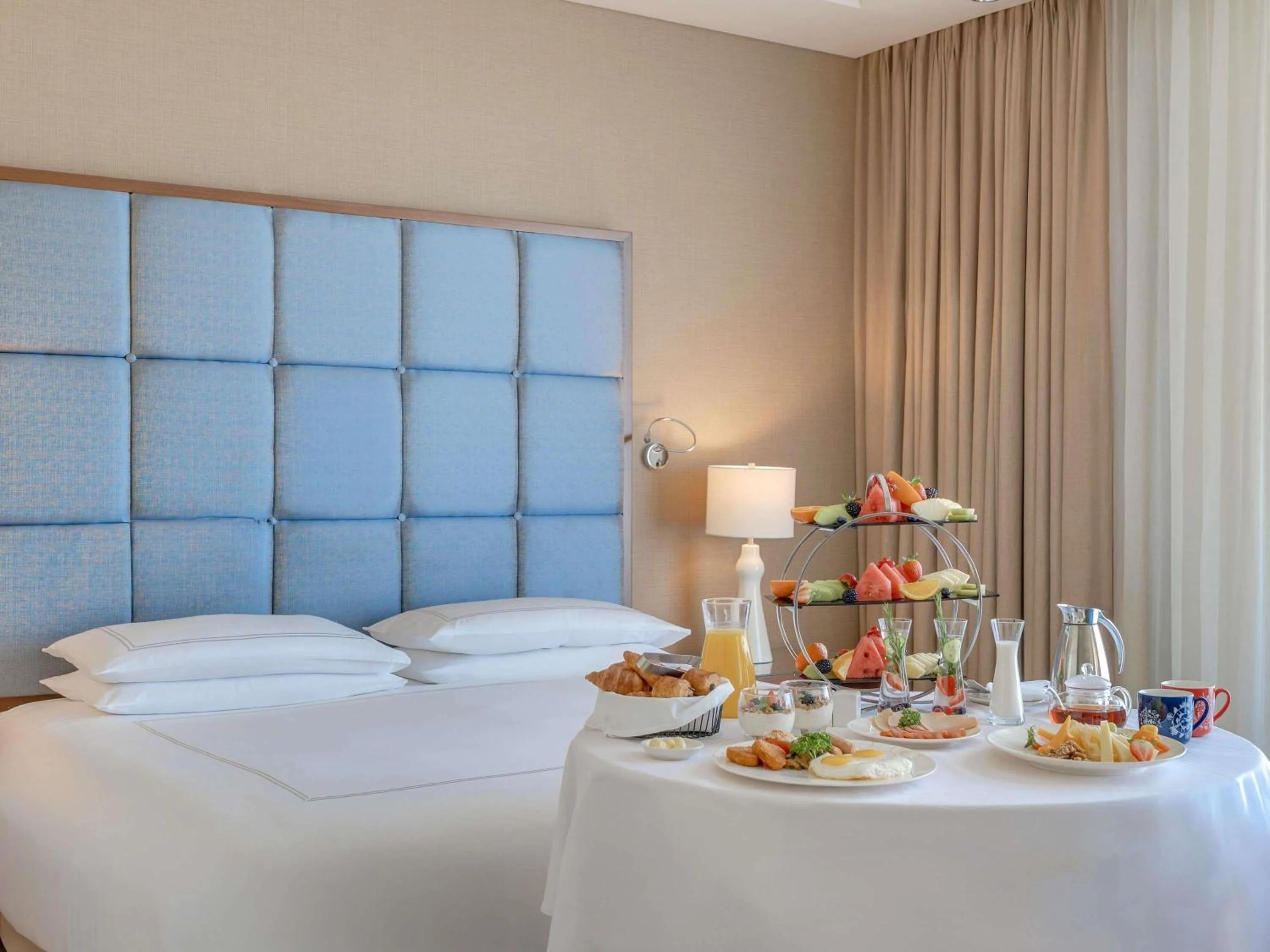 Bedroom, Bed in Swissôtel Al Ghurair Dubai - Deira & Creek