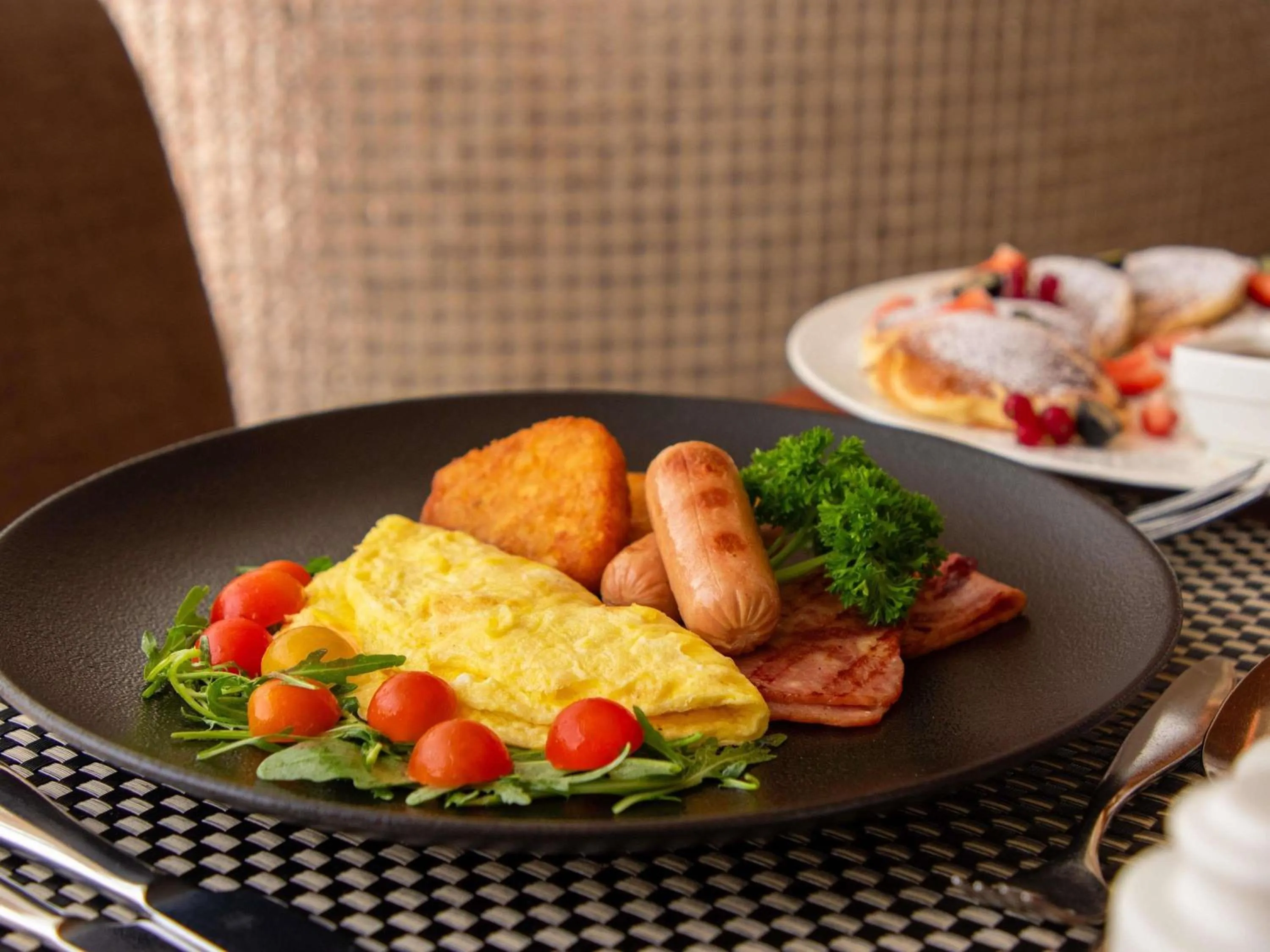 Breakfast in Swissôtel Al Ghurair Dubai - Deira & Creek