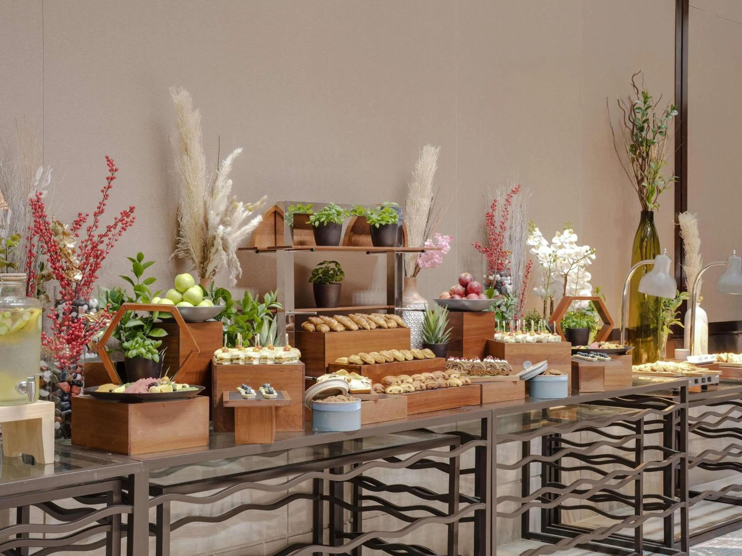 wedding in Swissôtel Al Ghurair Dubai - Deira & Creek