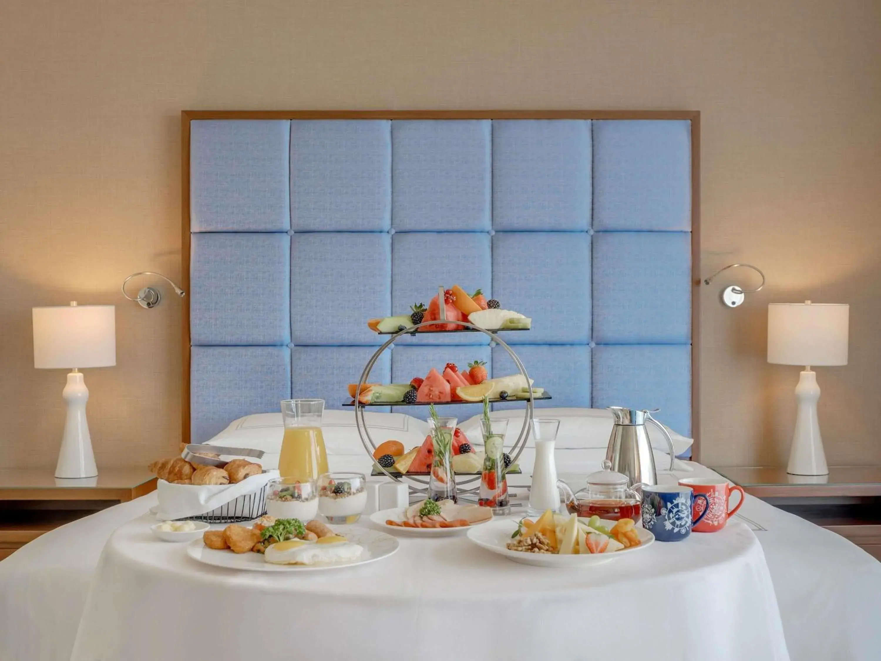 Deluxe Room King City View in Swissôtel Al Ghurair Dubai - Deira & Creek Deluxe Room King City View in Swissôtel Al Ghurair Dubai - Deira & Creek