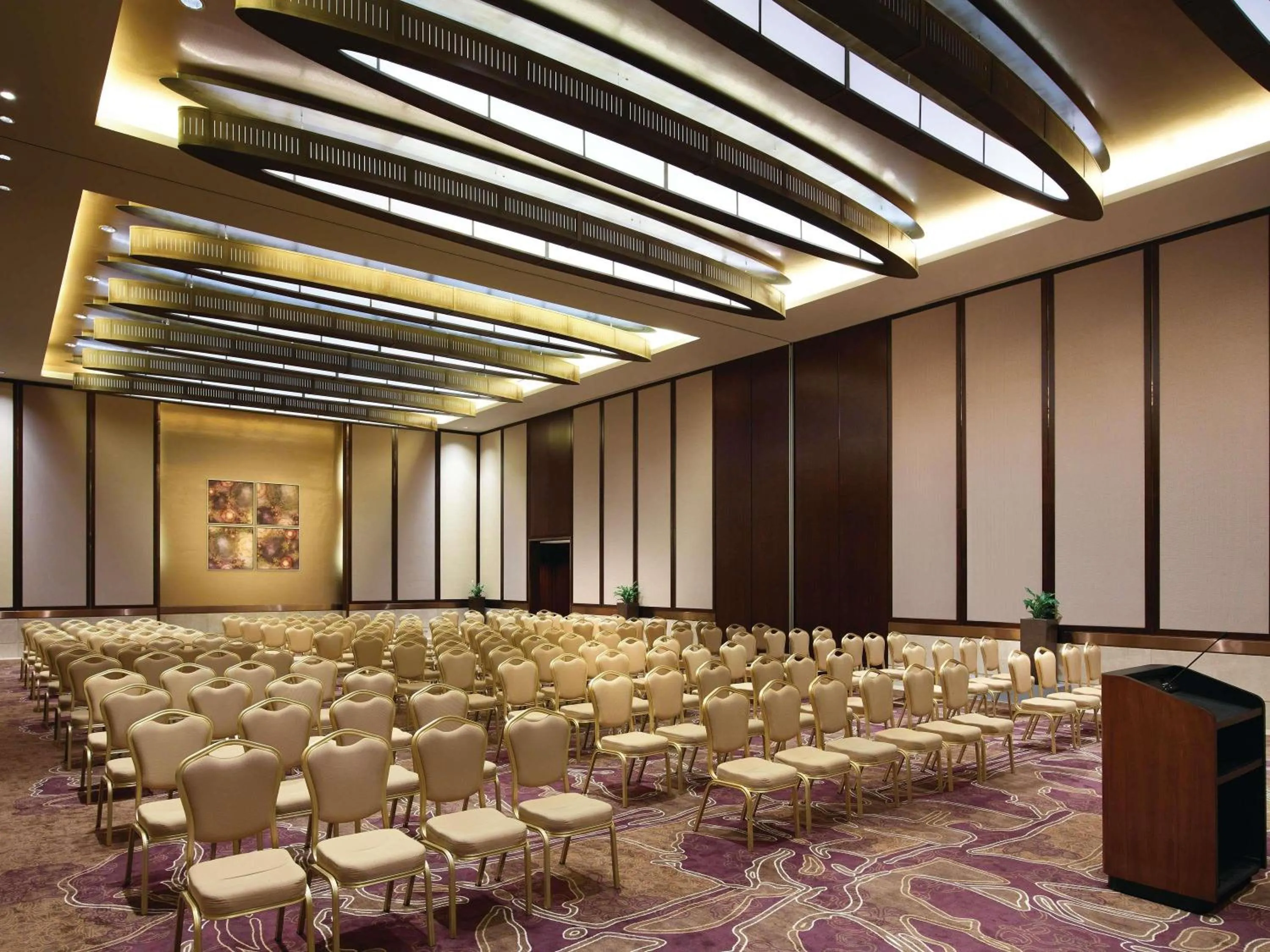 Meeting/conference room in Swissôtel Al Ghurair Dubai - Deira & Creek