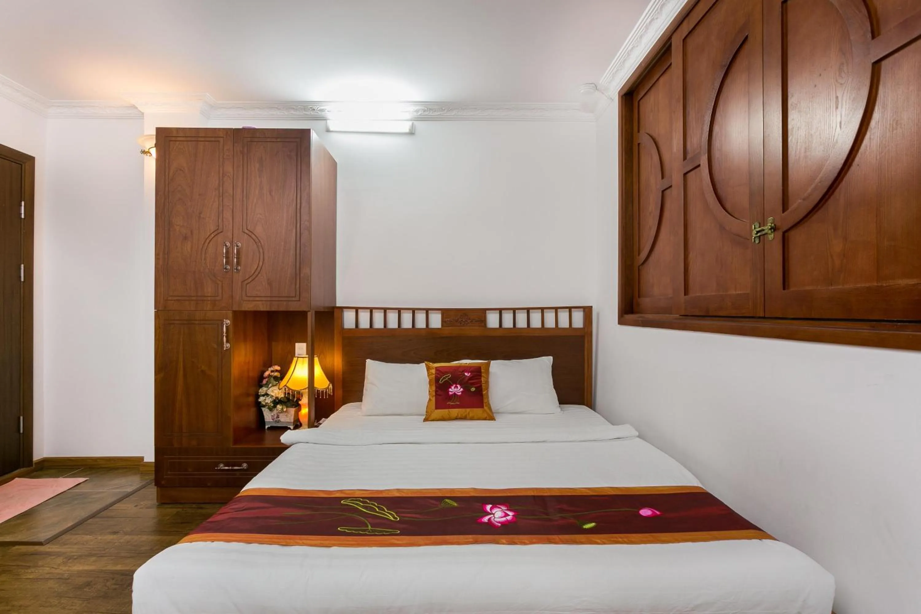 Bed in Indochine Ben Thanh Hotel & Apartments