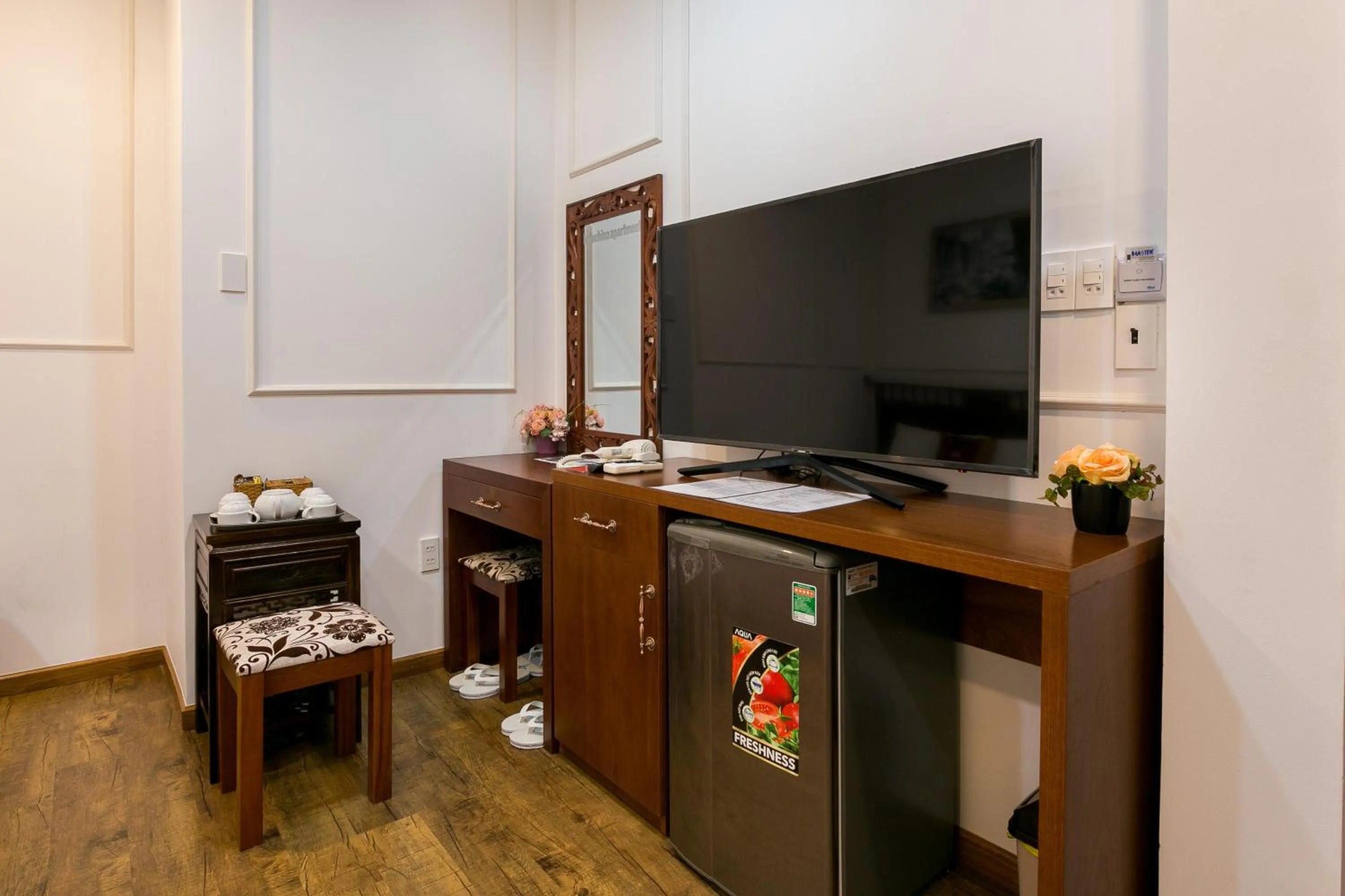 TV and multimedia in Indochine Ben Thanh Hotel & Apartments