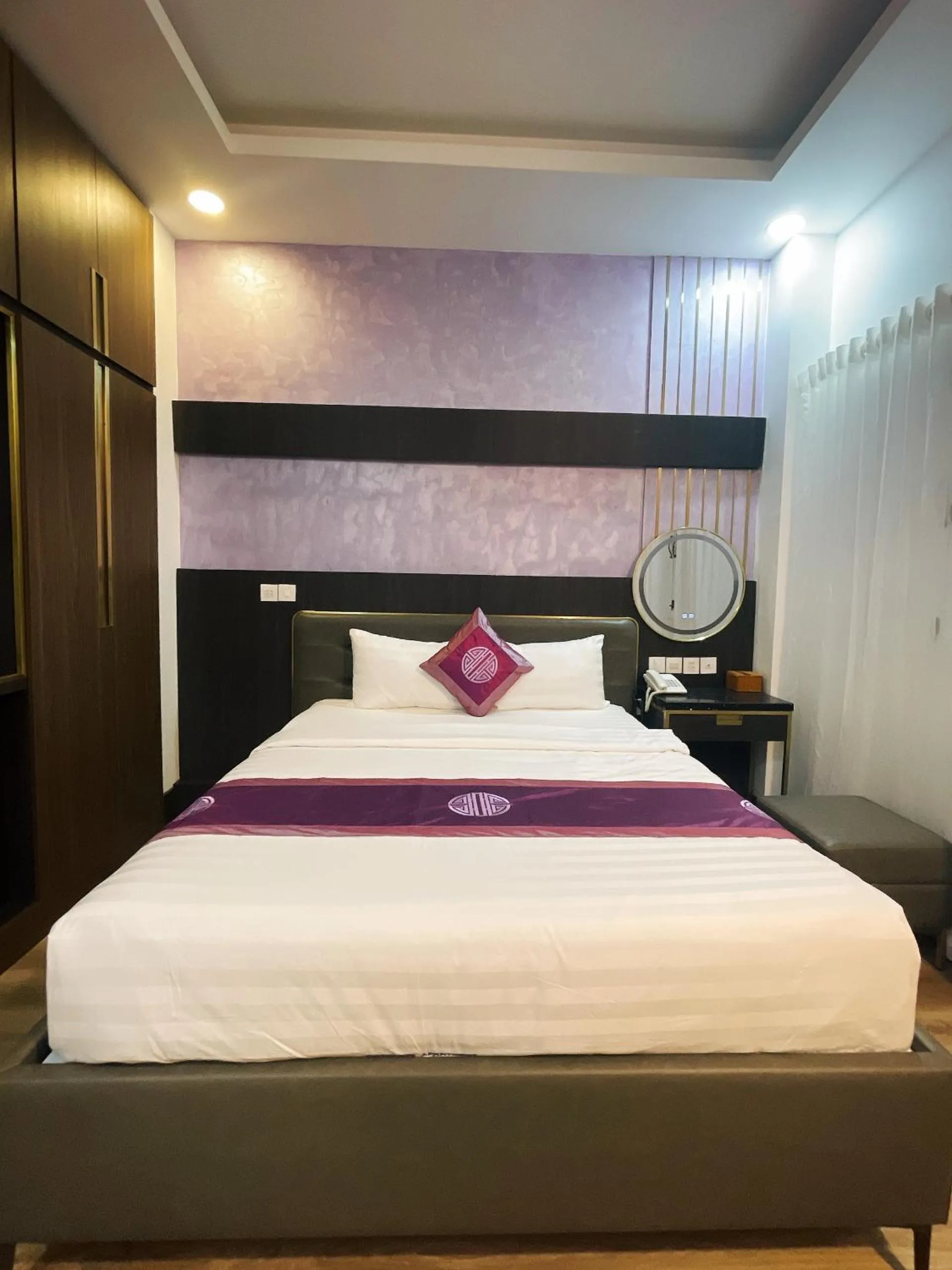 Bed in Indochine Ben Thanh Hotel & Apartments