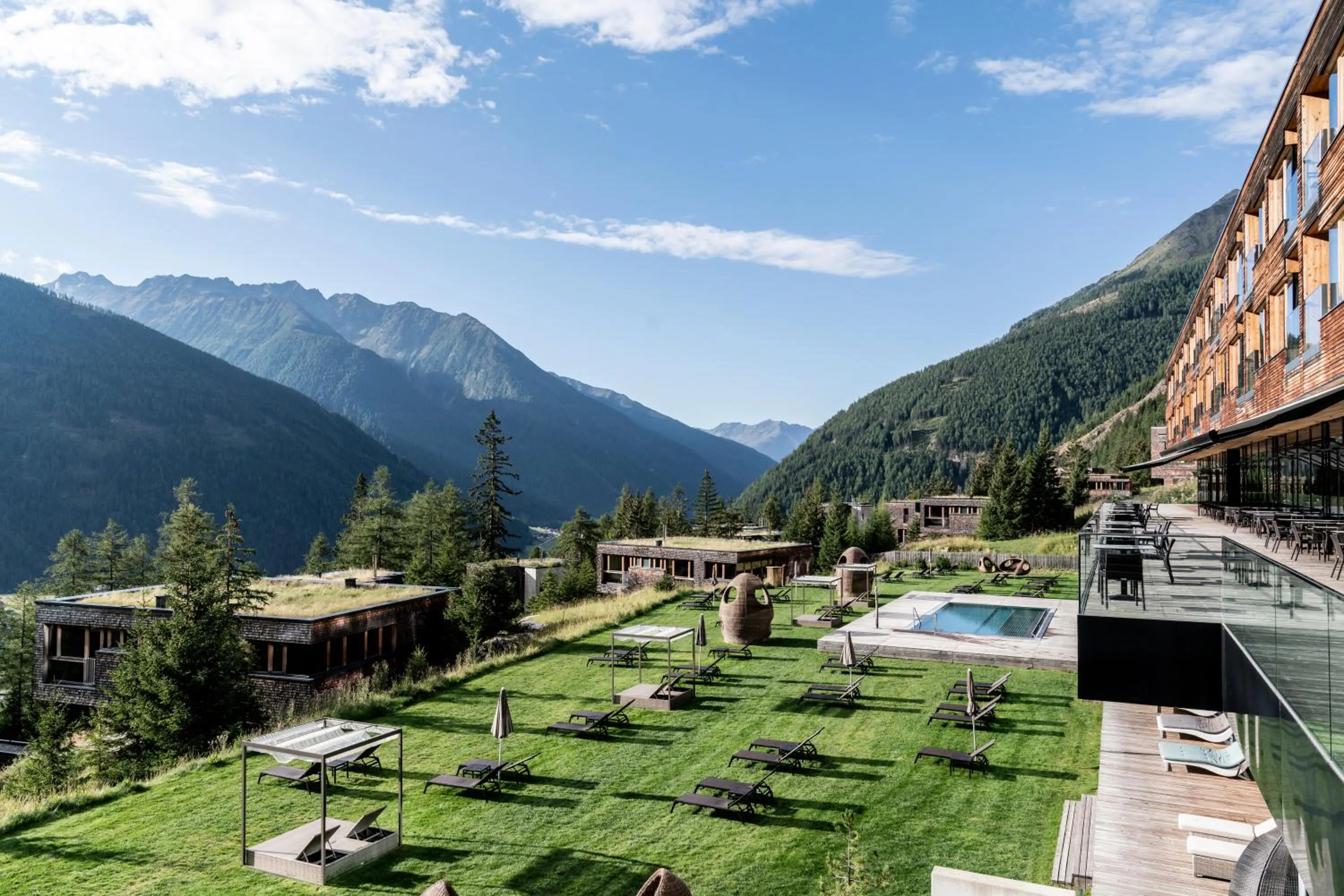 Property building in Gradonna Mountain Resort Chalets & Hotel