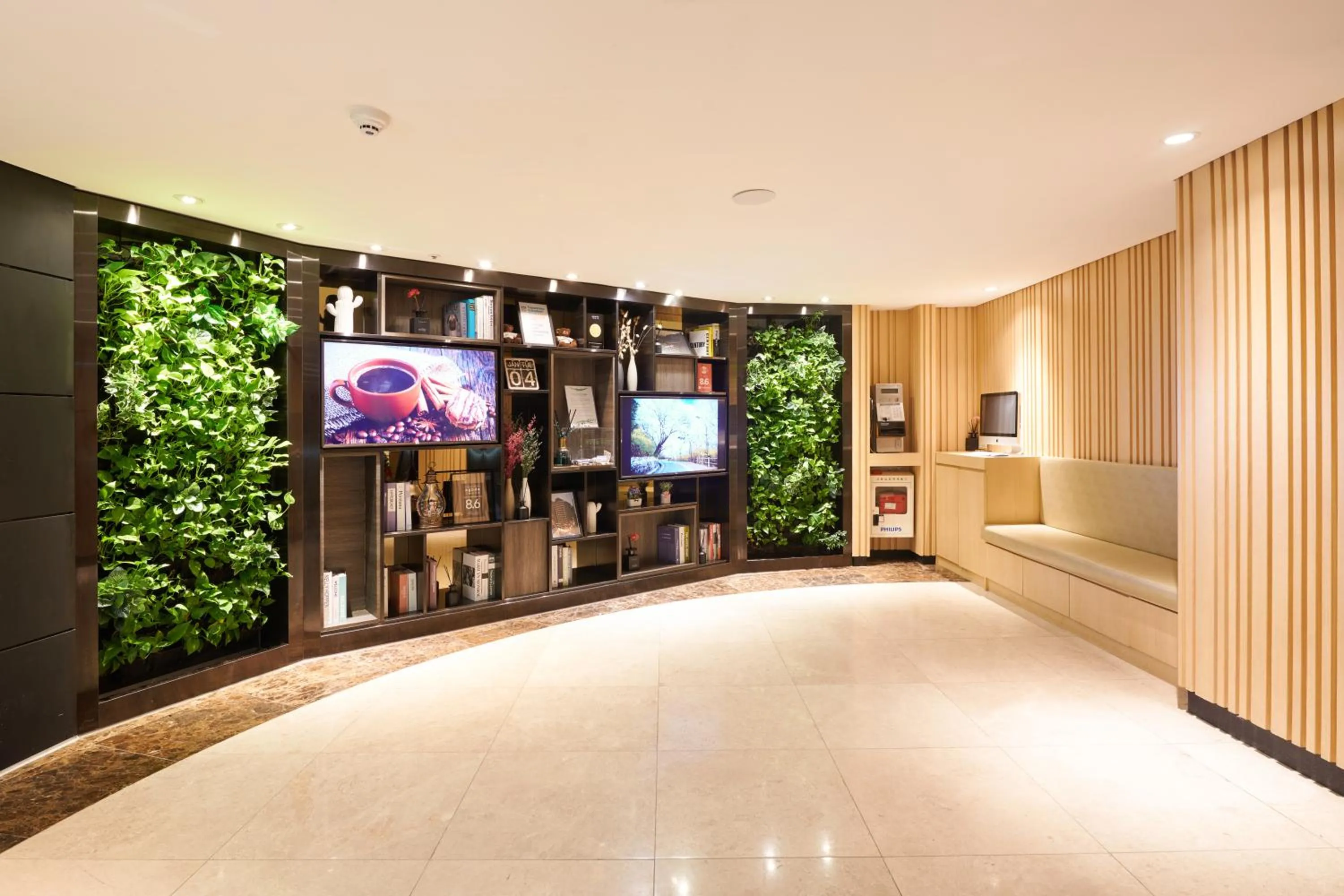 Lobby or reception in Nine Tree by Parnas Seoul Myeongdong 1