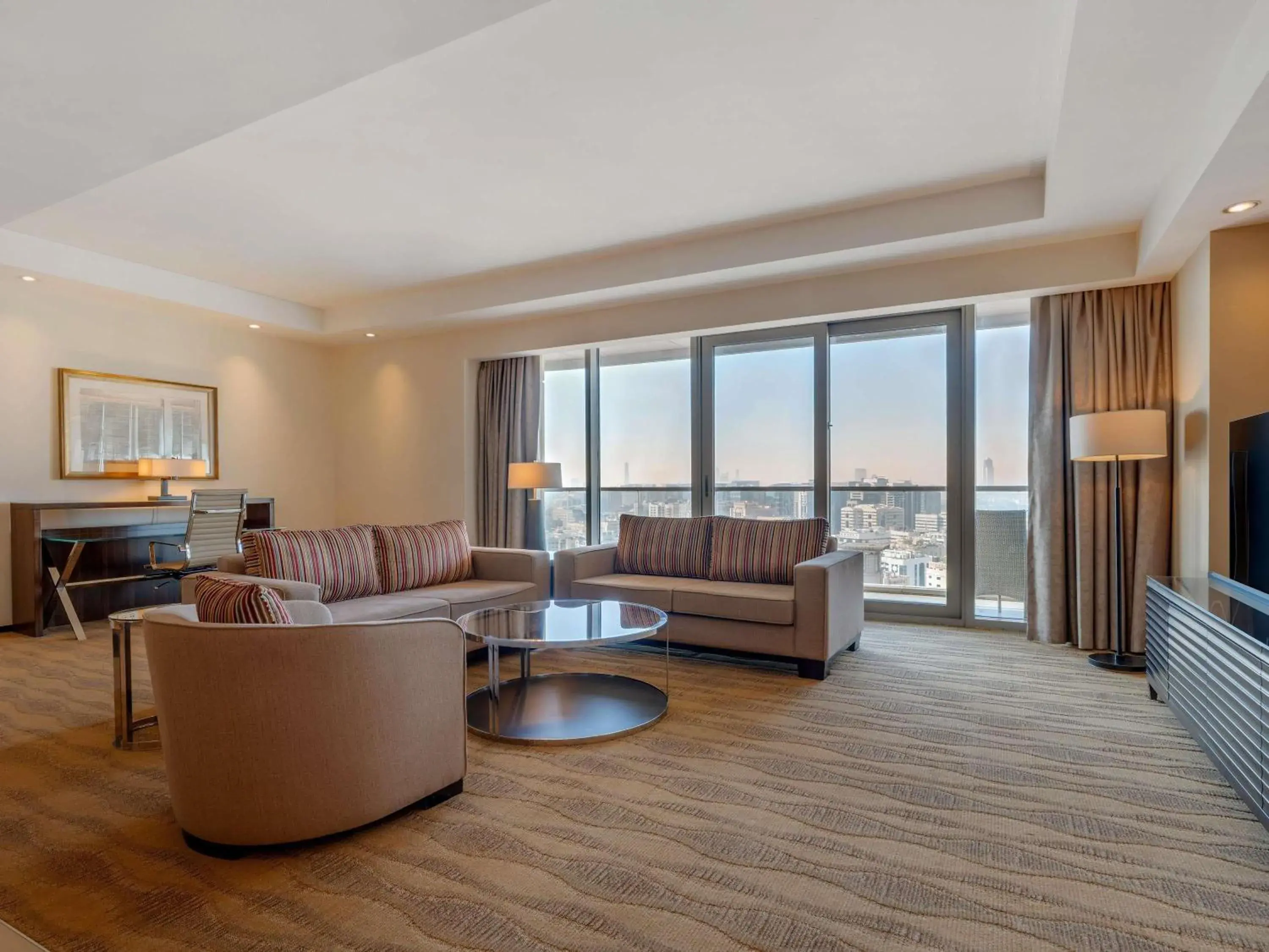 One-Bedroom Premium Apartment with Burj Khalifa and Creek View in Swissôtel Living Al Ghurair Dubai - Deira - Apartments One-Bedroom Premium Apartment with Burj Khalifa and Creek View in Swissôtel Living Al Ghurair Dubai - Deira - Apartments
