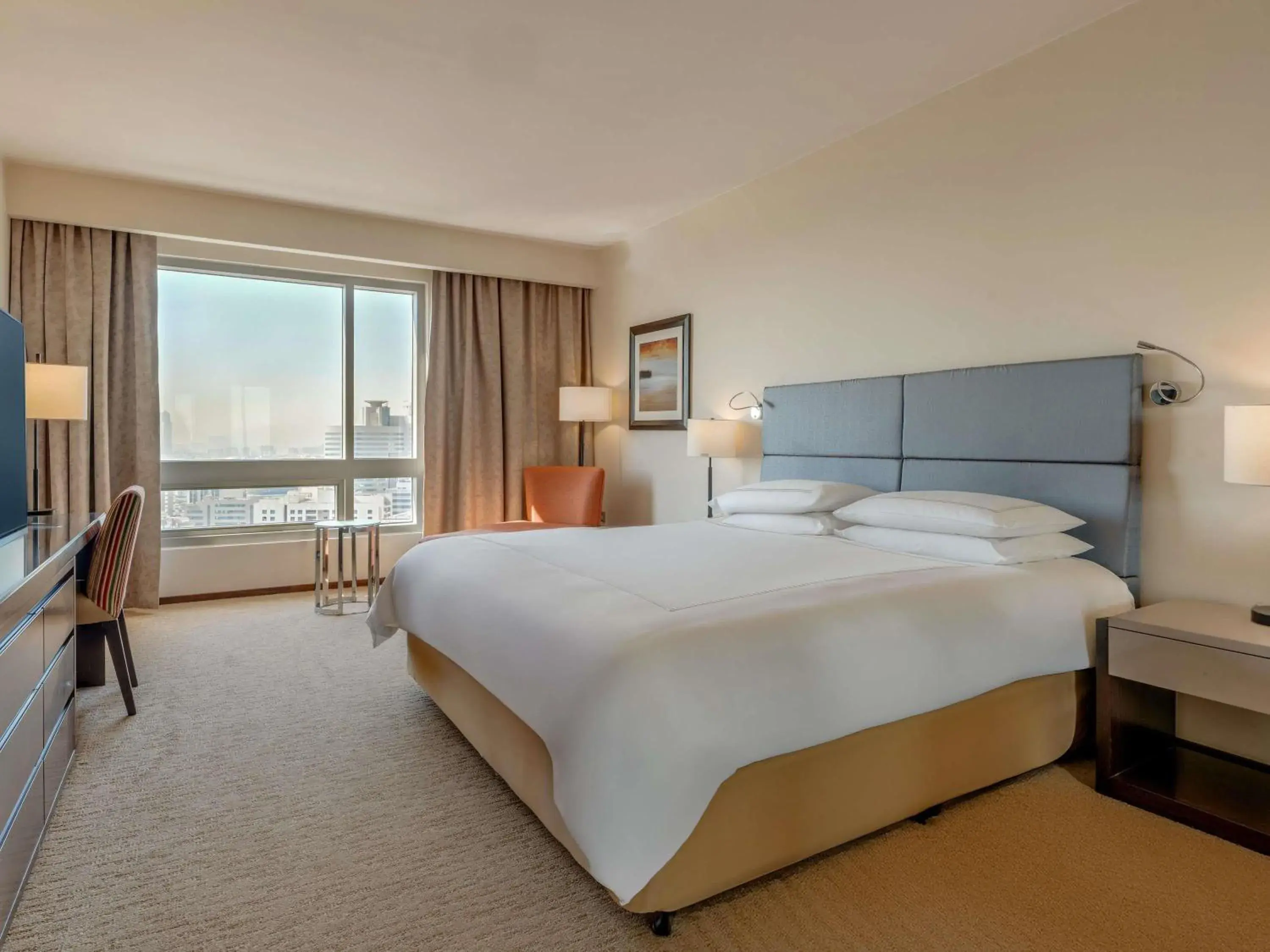 Two-Bedroom Premium Apartment with Burj Khalifa and Creek View in Swissôtel Living Al Ghurair Dubai - Deira - Apartments Two-Bedroom Premium Apartment with Burj Khalifa and Creek View in Swissôtel Living Al Ghurair Dubai - Deira - Apartments