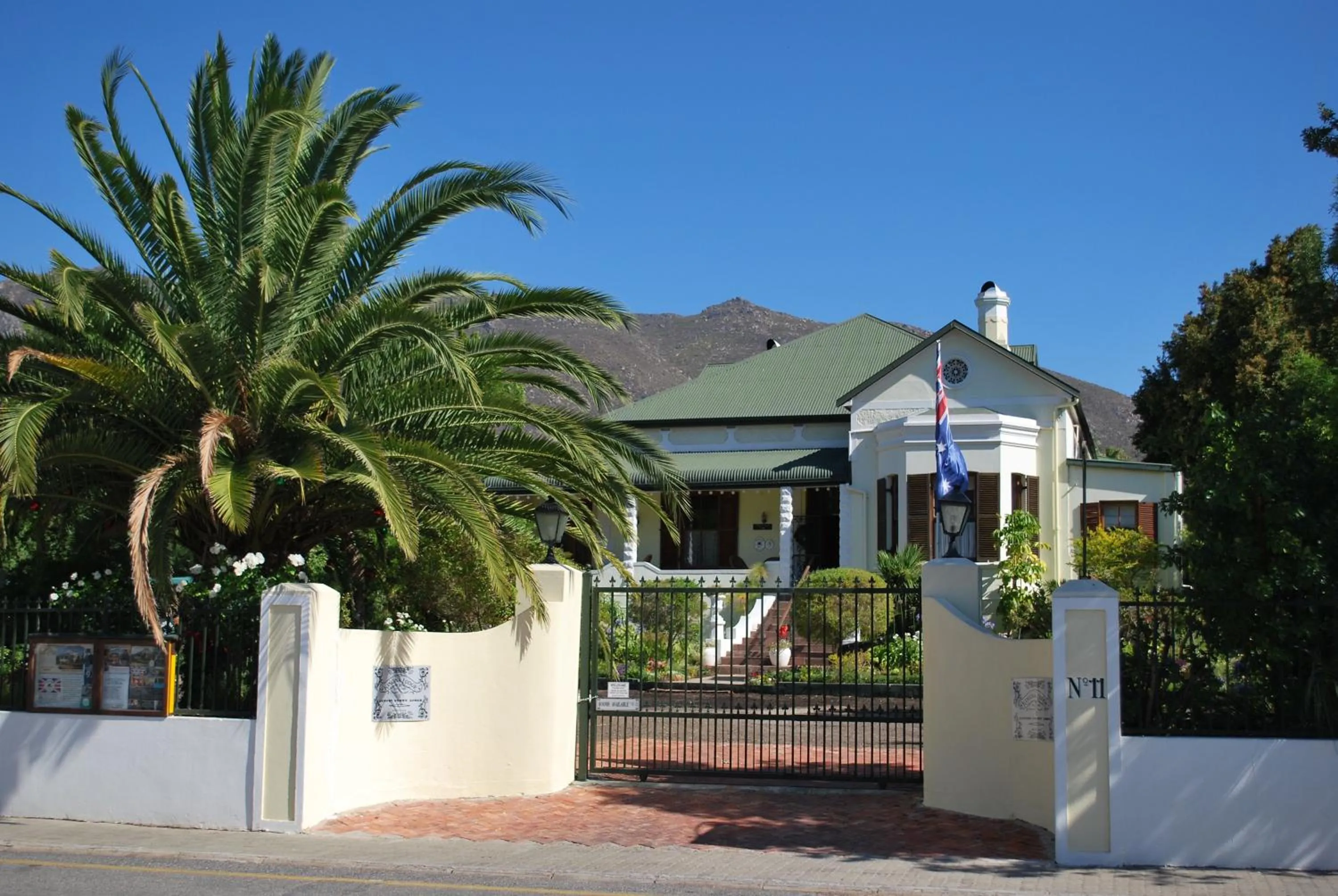 Kingna Lodge Montagu