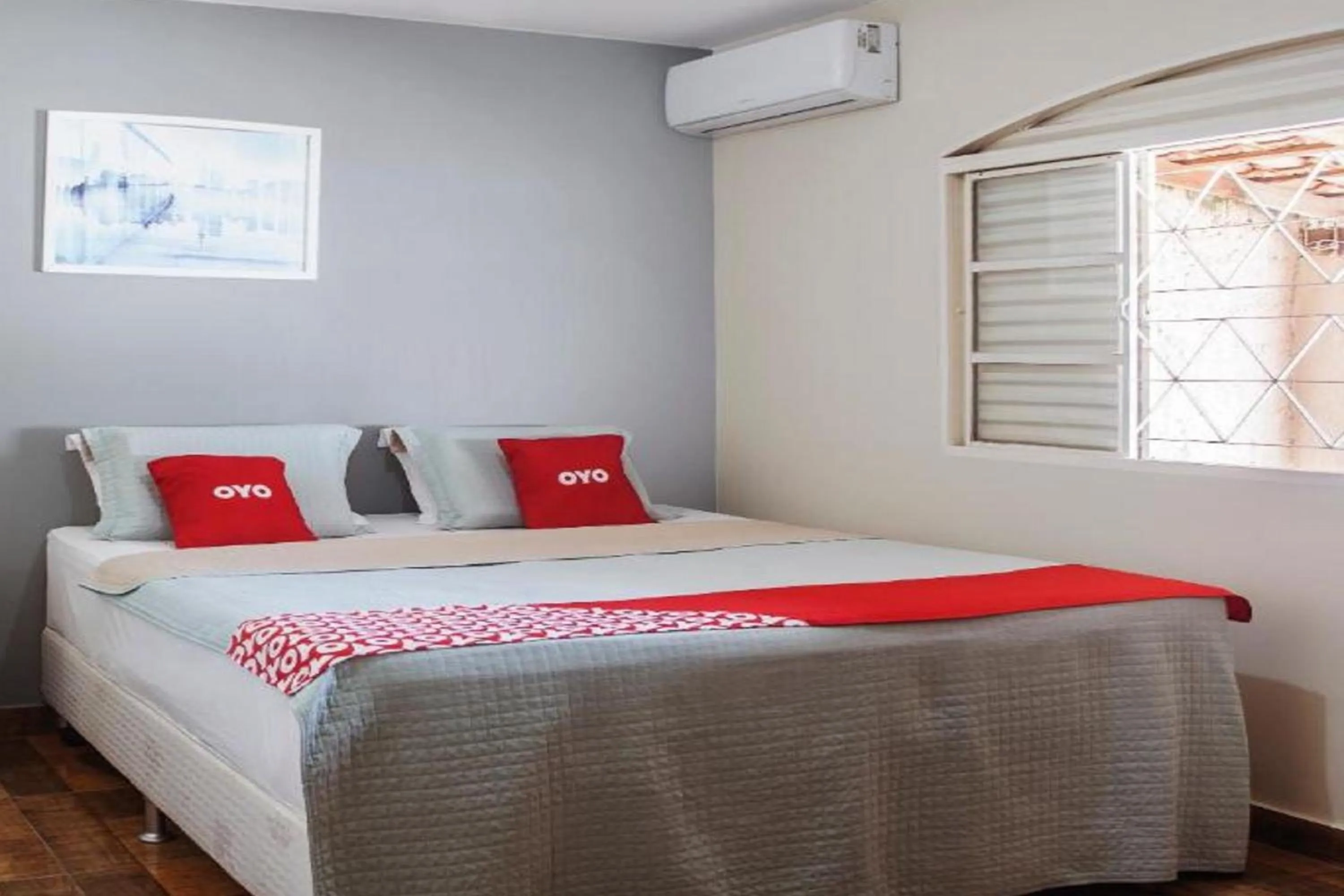 Bedroom, Bed in OYO M&J Hotel